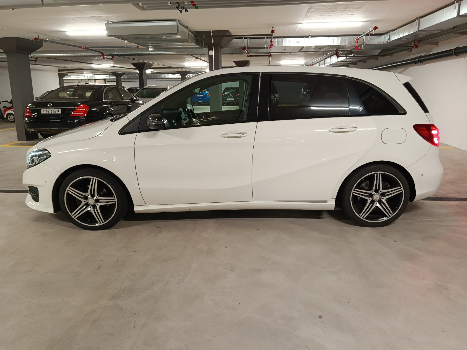 MERCEDES-BENZ B 200 CDI Urban 4Matic 7G-DCT-image-8