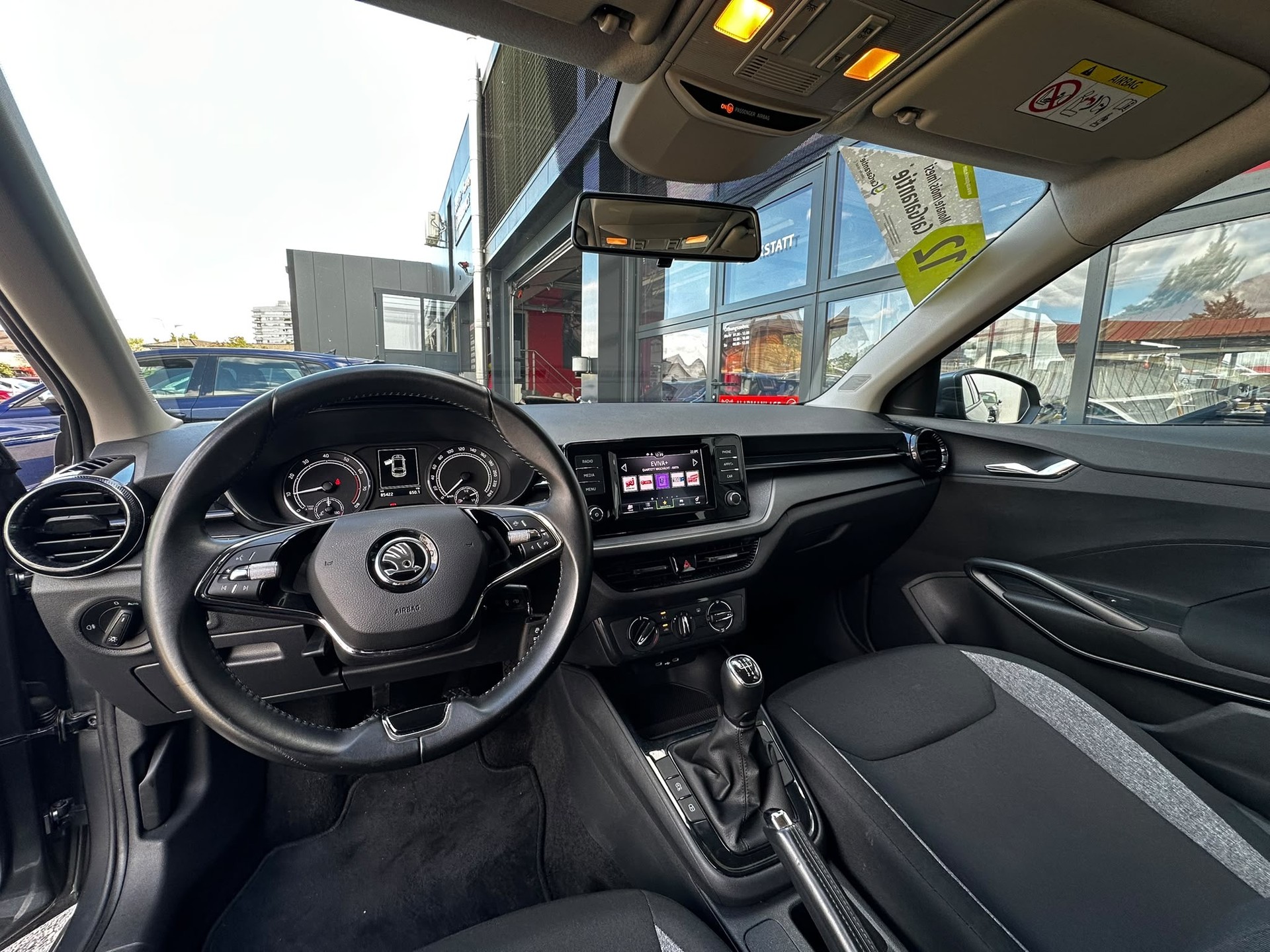 SKODA Fabia 1.0 MPI Active-image-9