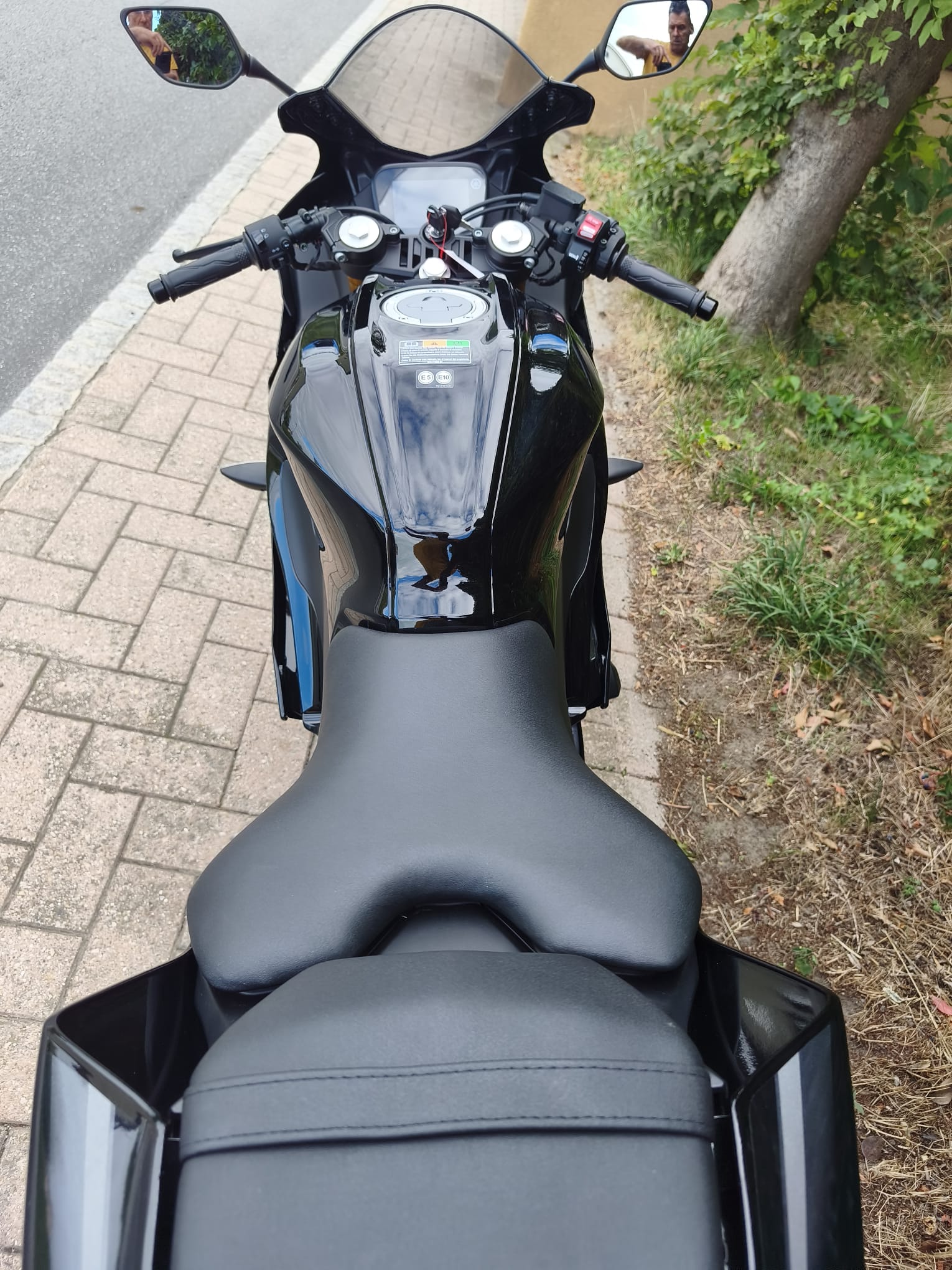 YAMAHA YZF-R 125 ABS-image-9