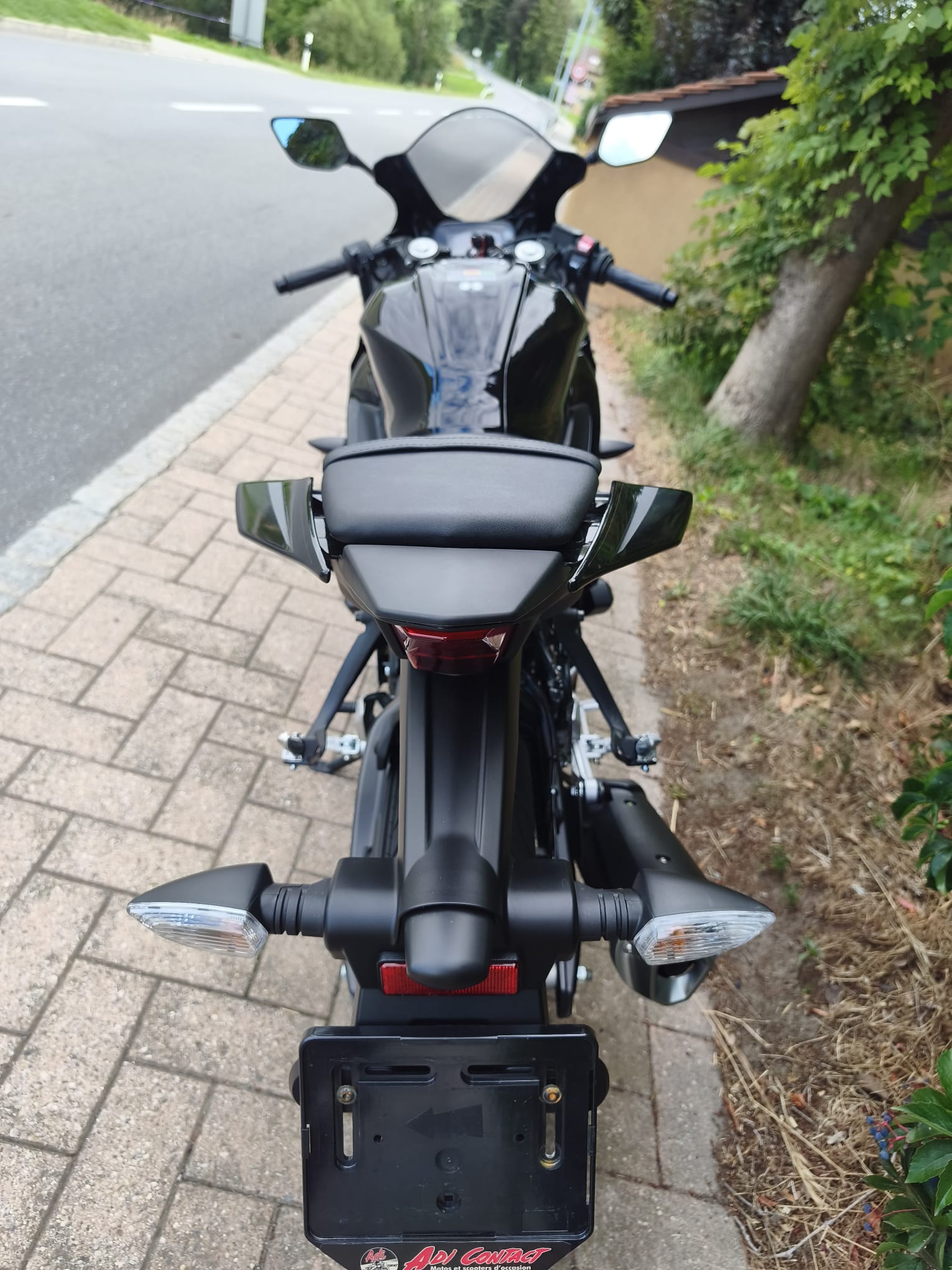 YAMAHA YZF-R 125 ABS-image-8