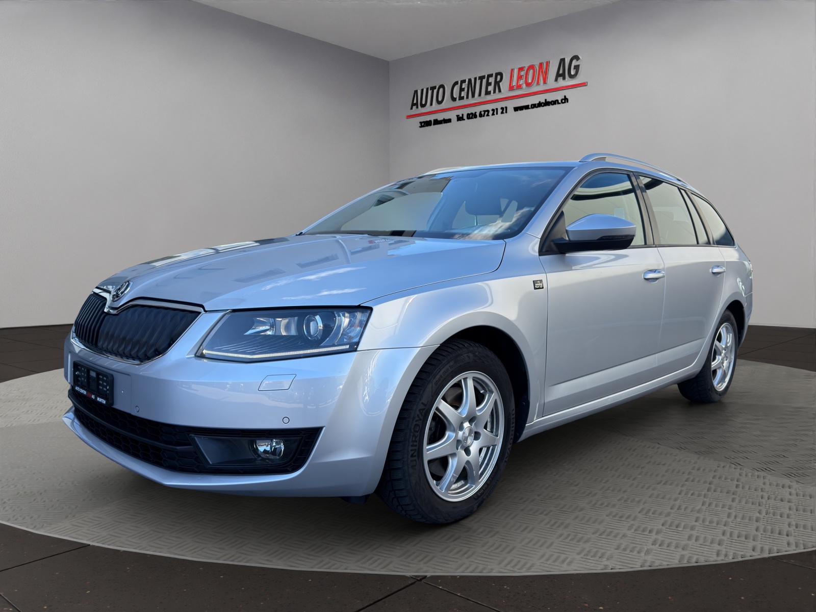 SKODA Octavia Combi 1.8 TSI Swiss Joy 4x4 DSG-showroom-element-1