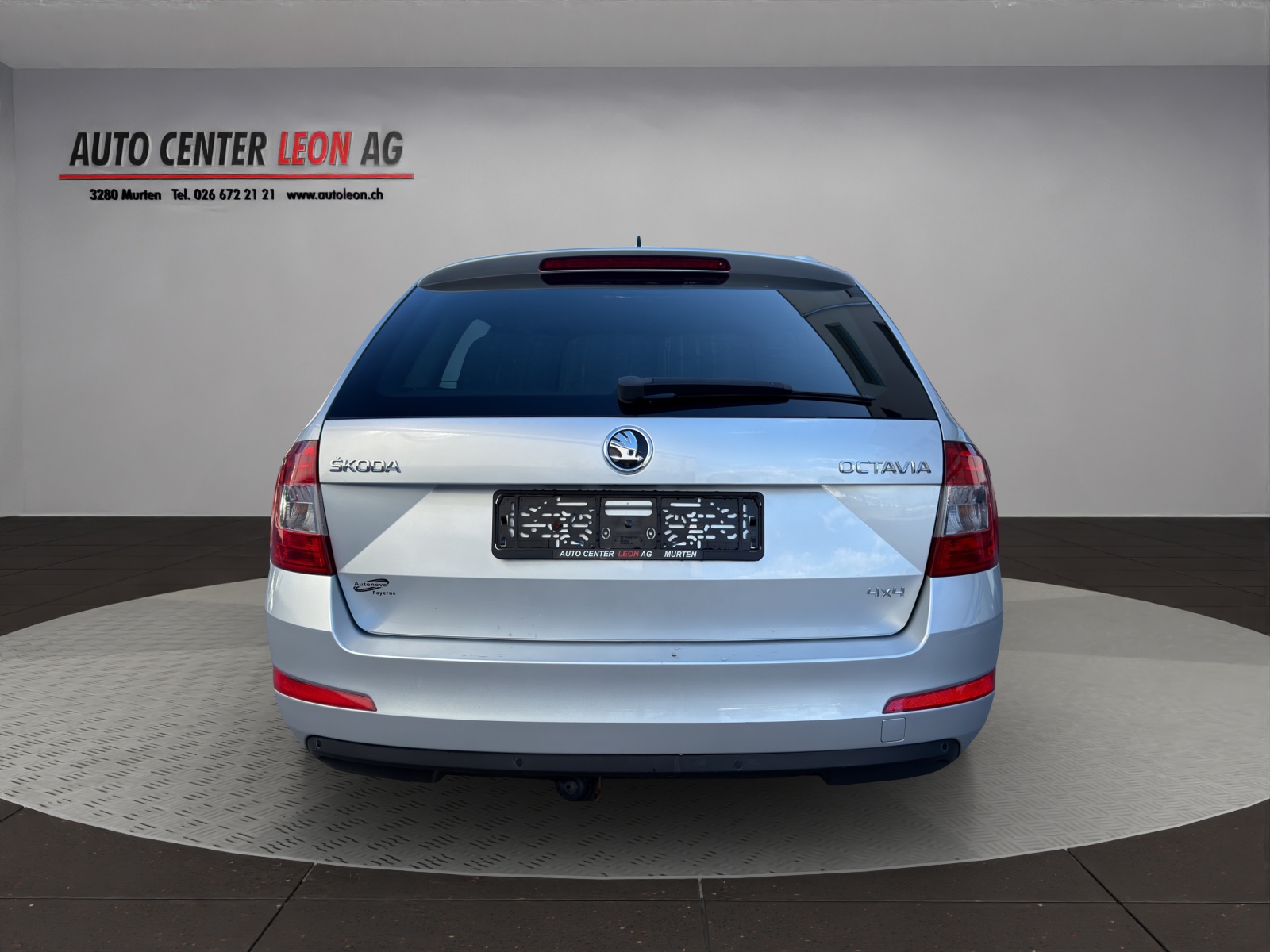 SKODA Octavia Combi 1.8 TSI Swiss Joy 4x4 DSG-image-4
