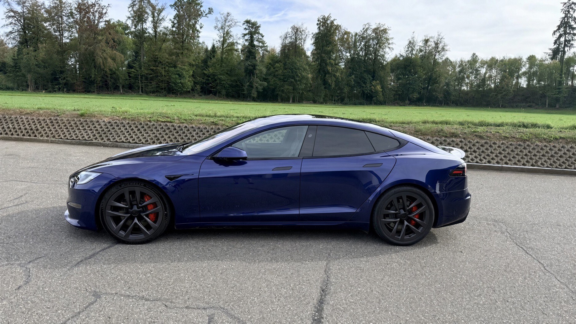 TESLA Plaid-image-1