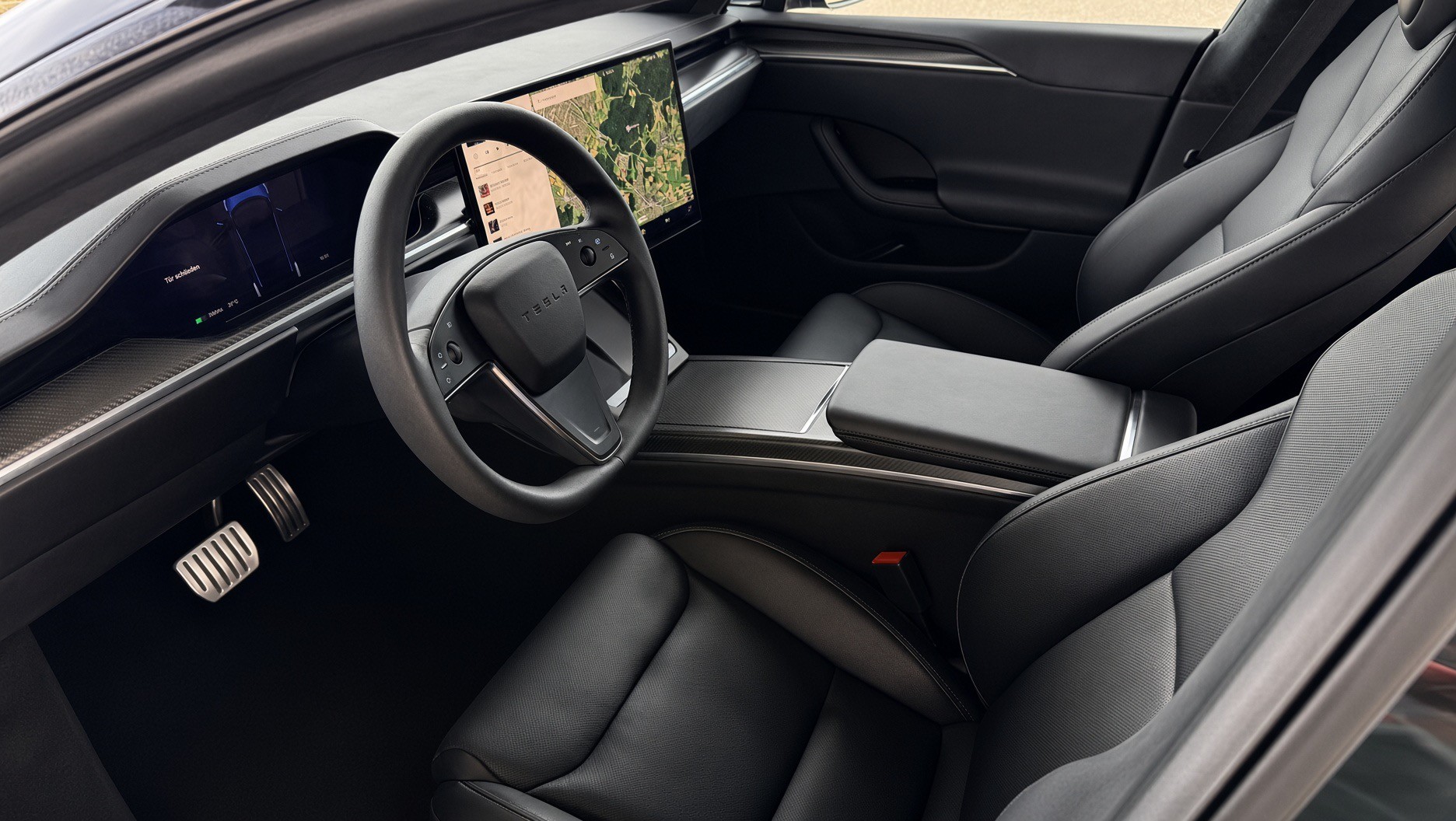 TESLA Plaid-image-3