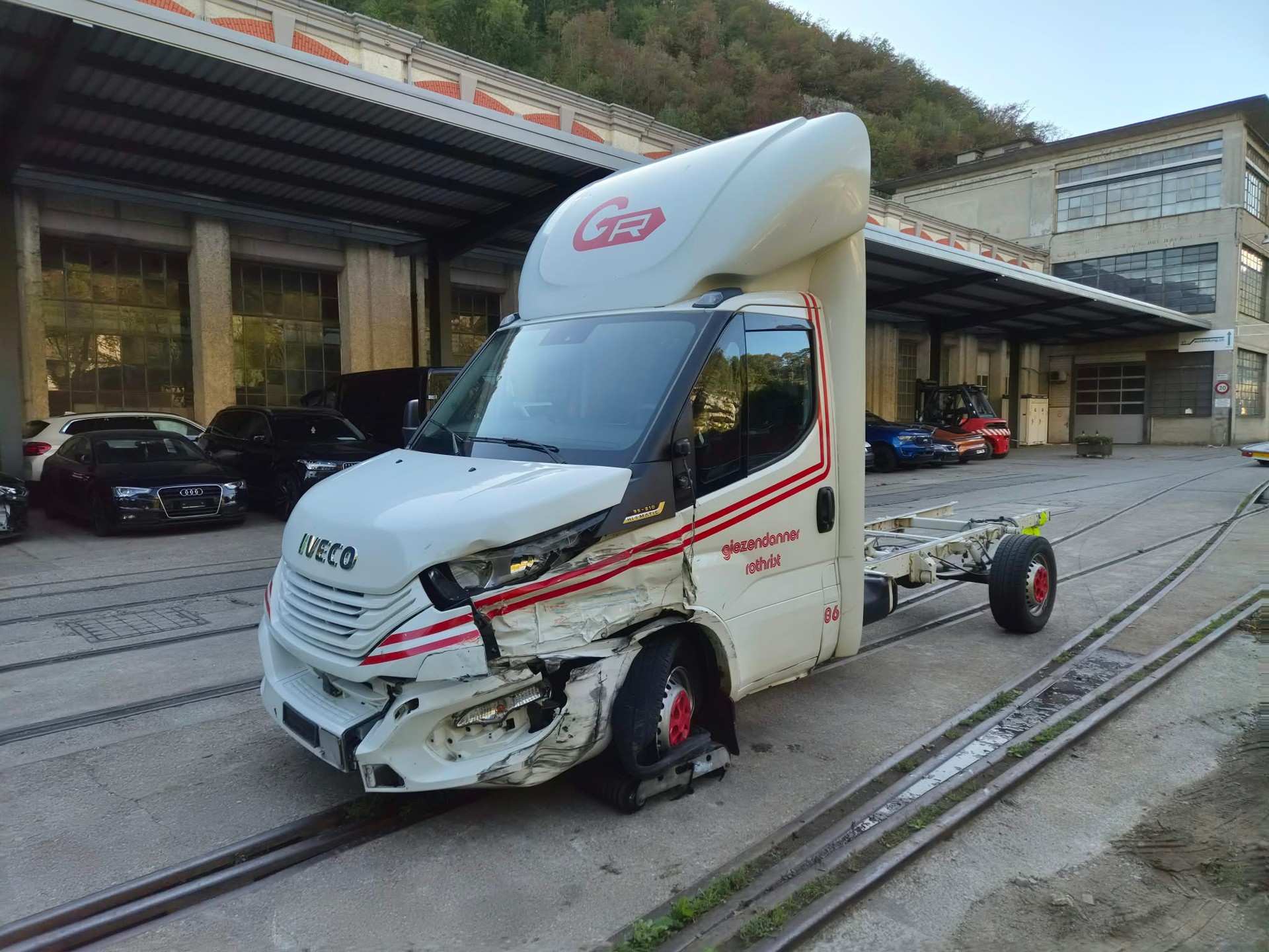 IVECO Iveco Daily 35 S 21HA8 K.-Ch. 3750 3.0 HPI 207
