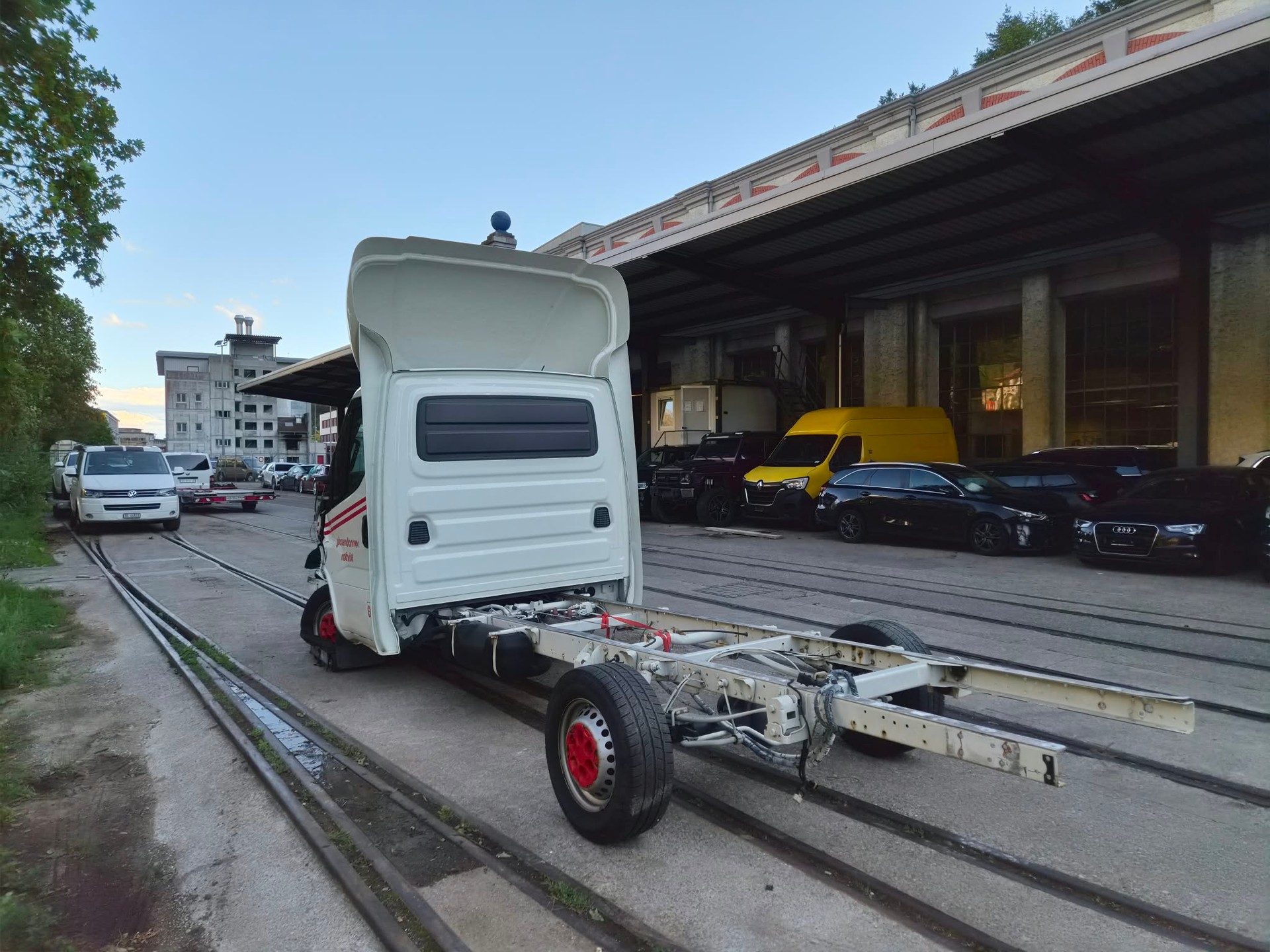 IVECO Iveco Daily 35 S 21HA8 K.-Ch. 3750 3.0 HPI 207-showroom-element-2