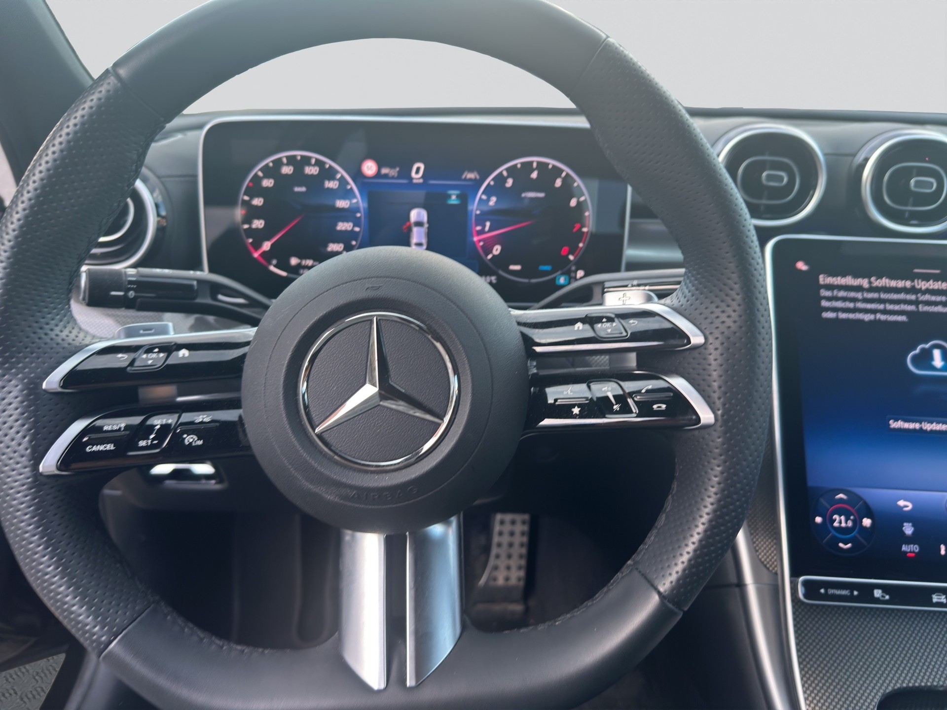 MERCEDES-BENZ C 300 AMG Line-image-10