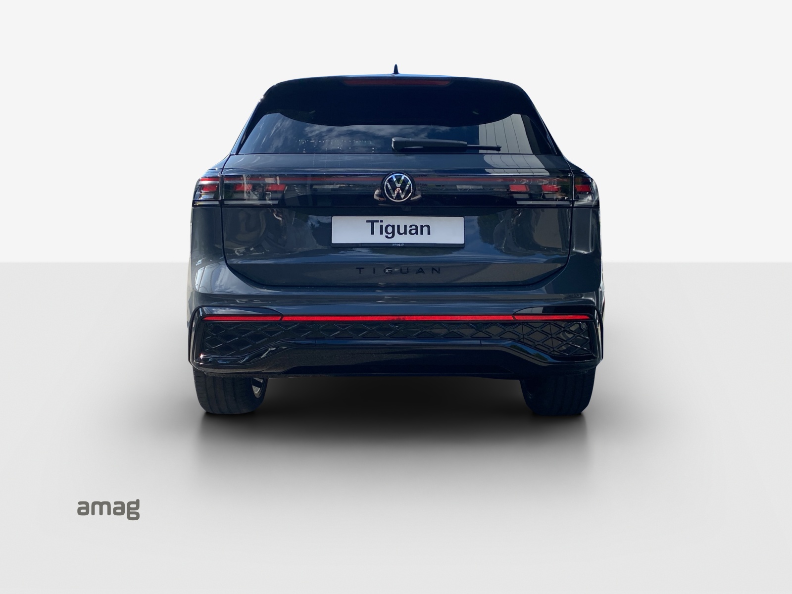 VW Tiguan 2.0 TDI SCR R-Line 4Motion DSG-image-3