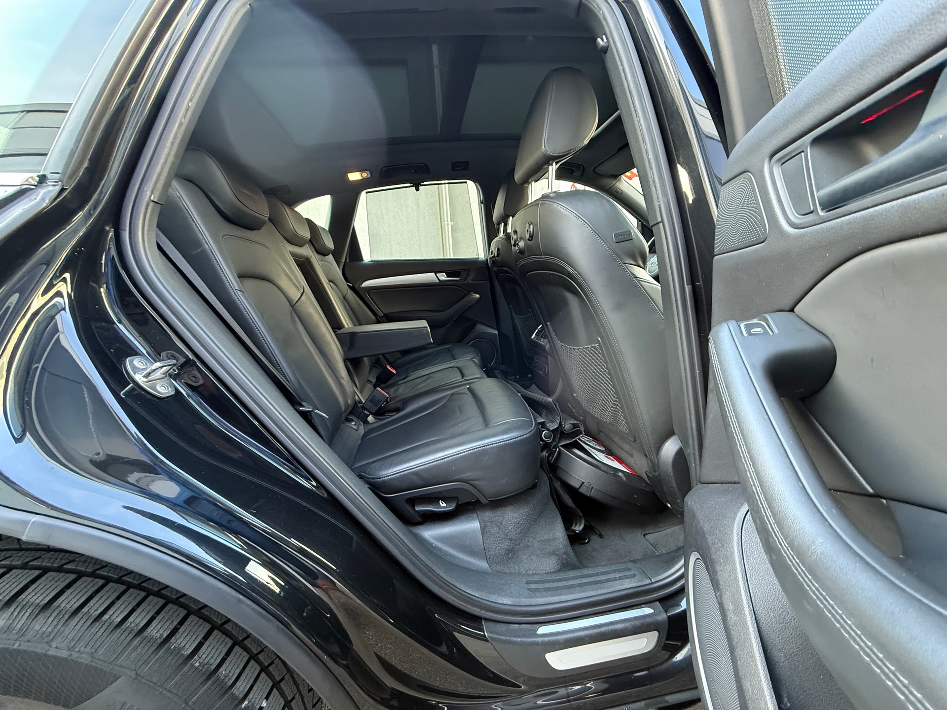 AUDI Q5 3.0 TFSI quattro tiptronic *CH Fahrzeug *Frisch ab MFK *Automat *Tempomat *Panorama *Komfort Schlüssel *8 Fach bereift-image-13