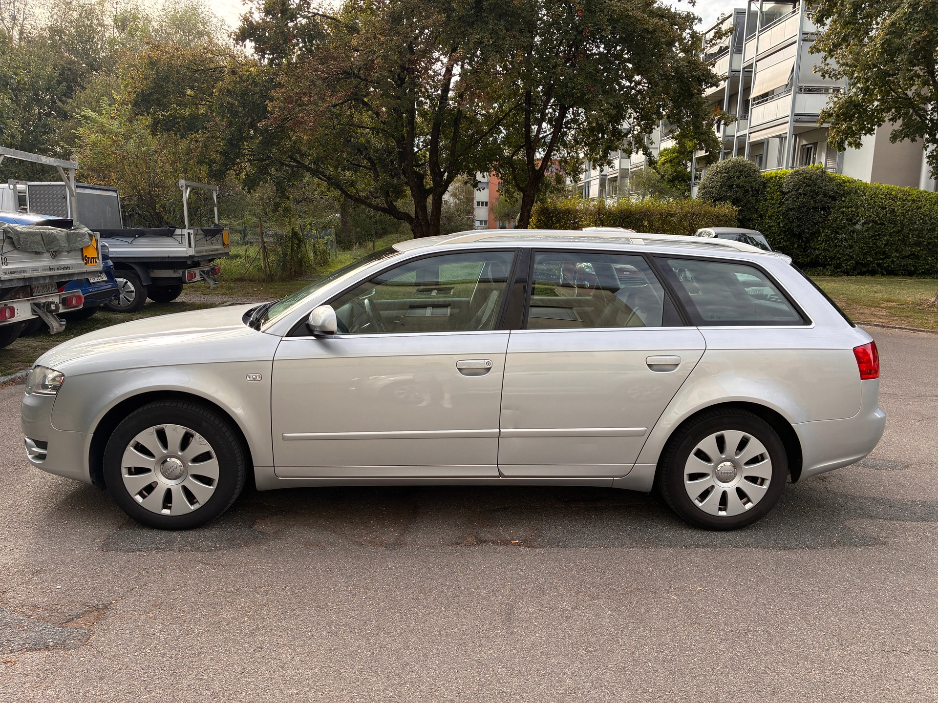 AUDI A4 Avant 1.8 Turbo-image-3