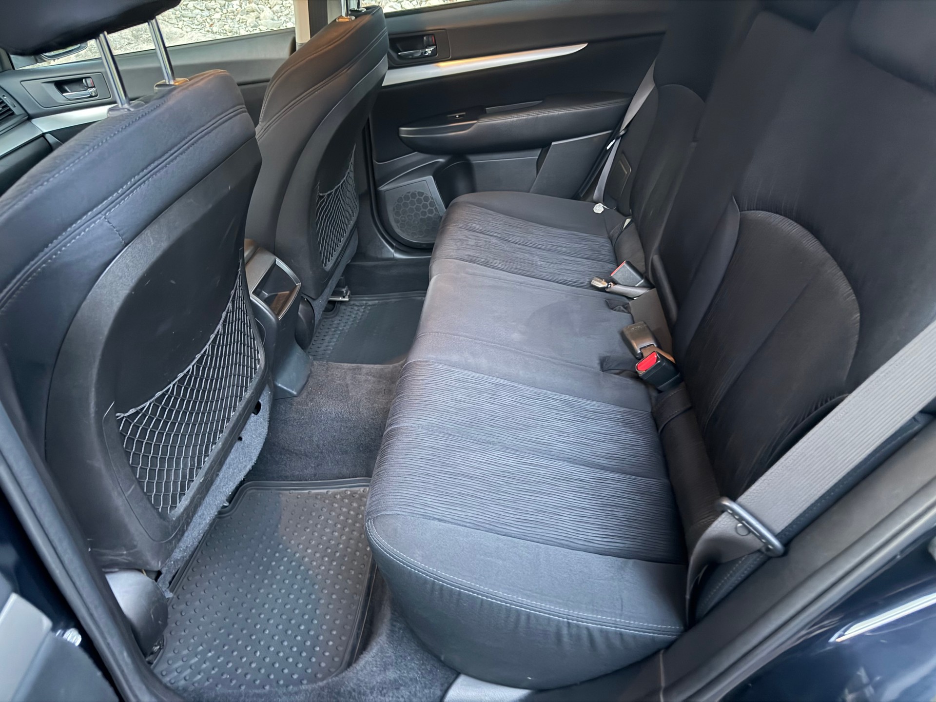 SUBARU Outback 2.5i Limited AWD Lineartronic-image-10