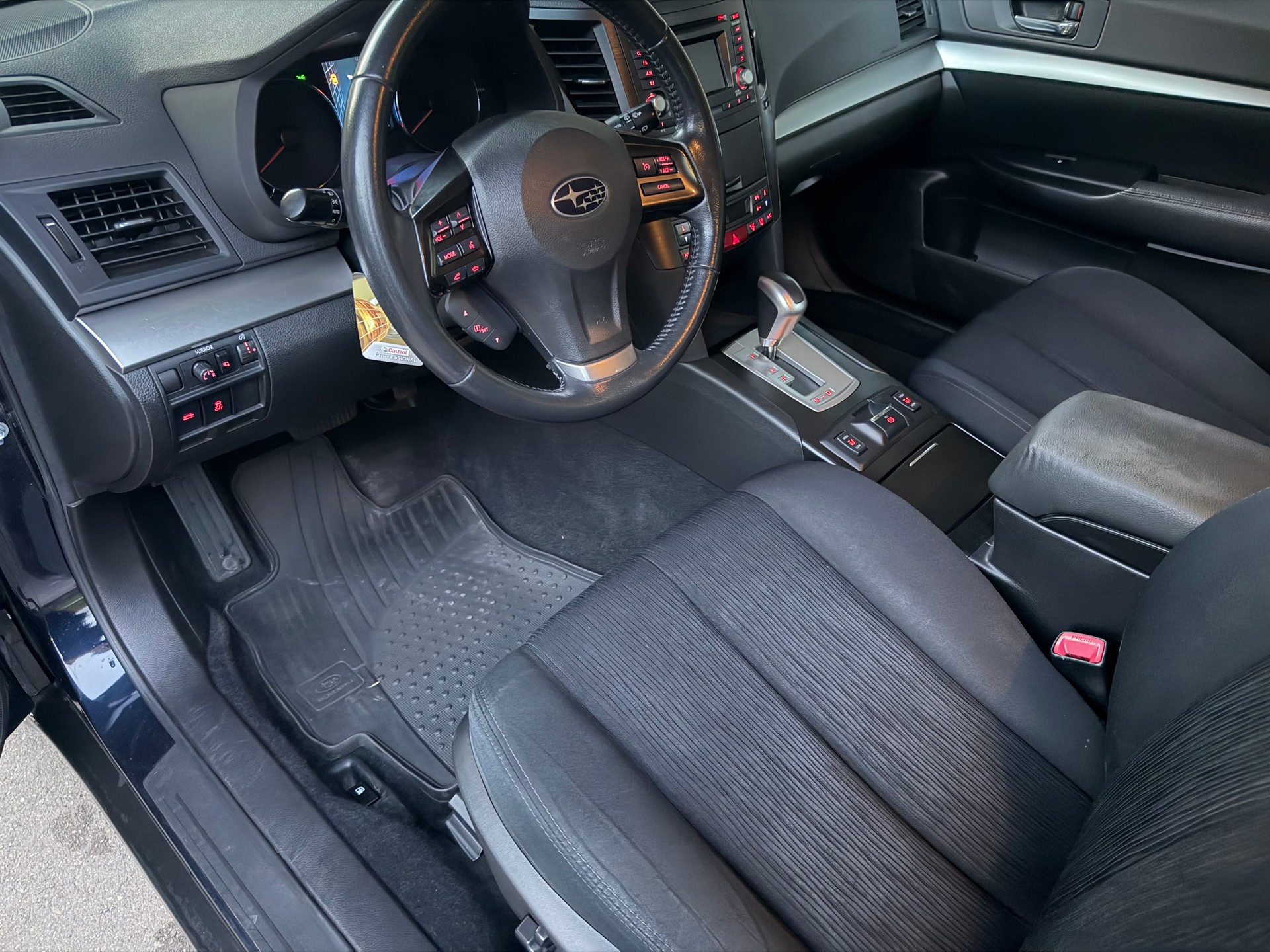 SUBARU Outback 2.5i Limited AWD Lineartronic-image-6