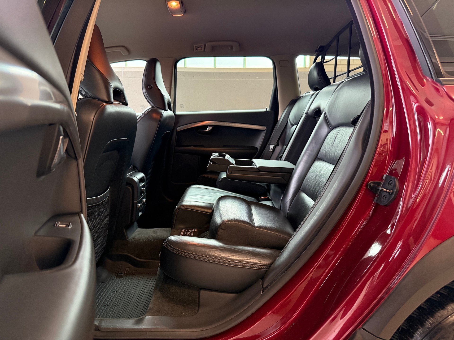 VOLVO XC70 D5 AWD Momentum Geartronic-image-11