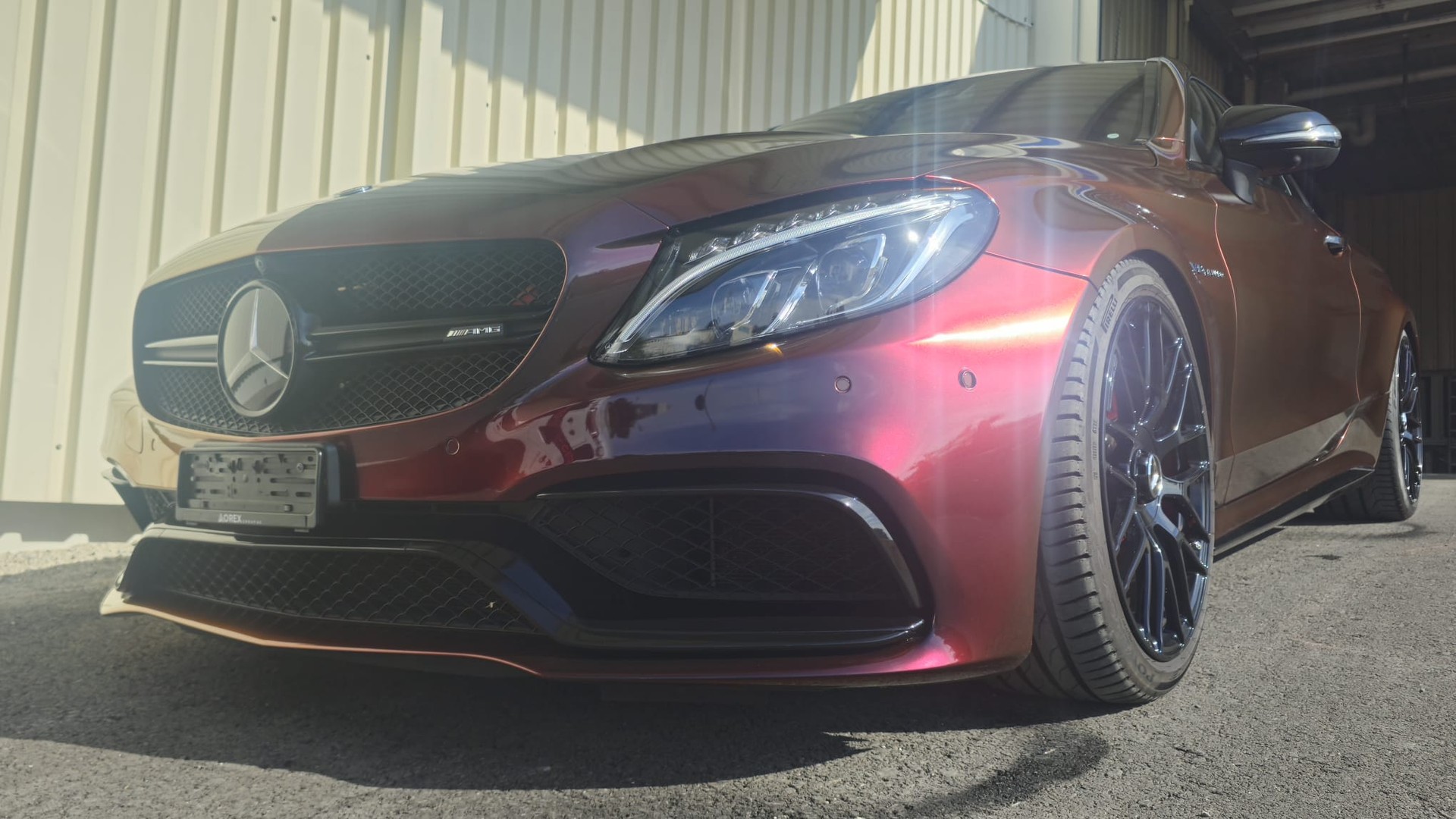 MERCEDES-BENZ C 63 S AMG Edition 1 Speedshift-showroom-element-2