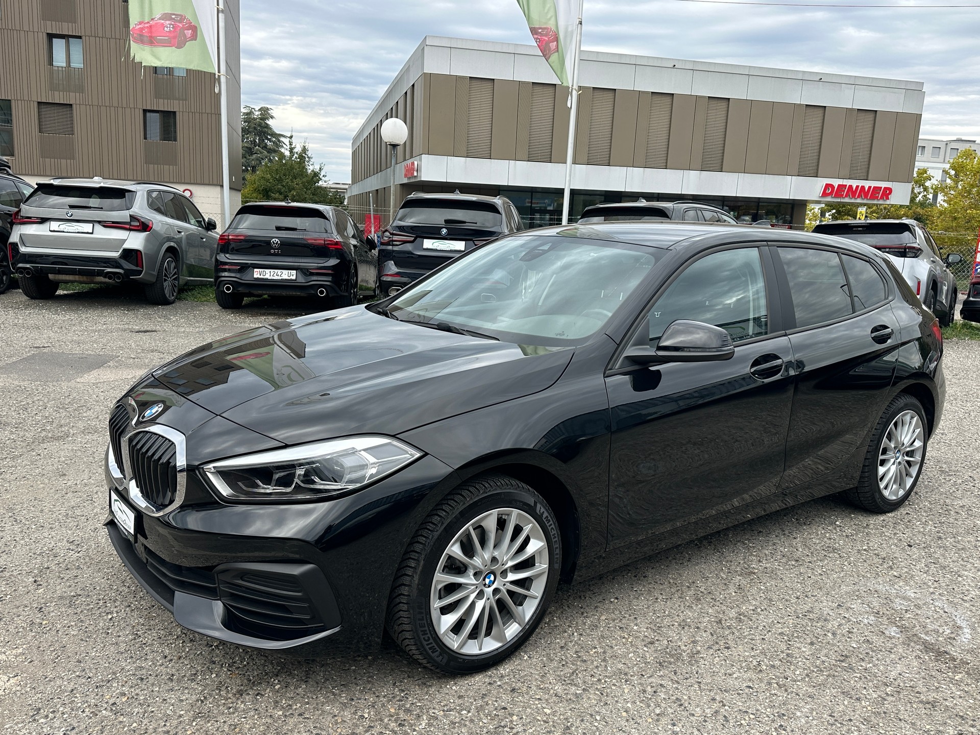 BMW 118i Steptronic (CH AUTO)-image-1