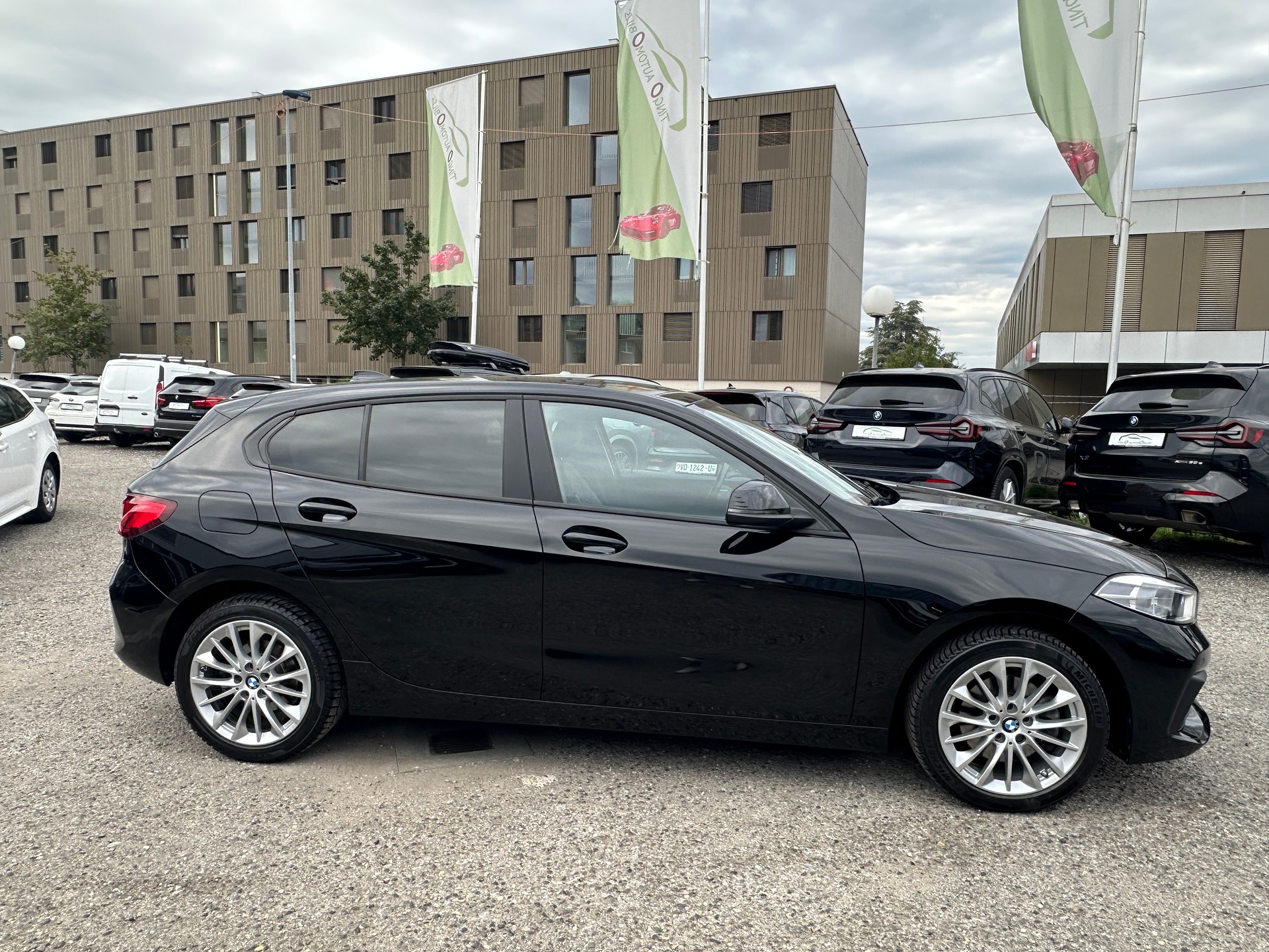 BMW 118i Steptronic (CH AUTO)-image-7