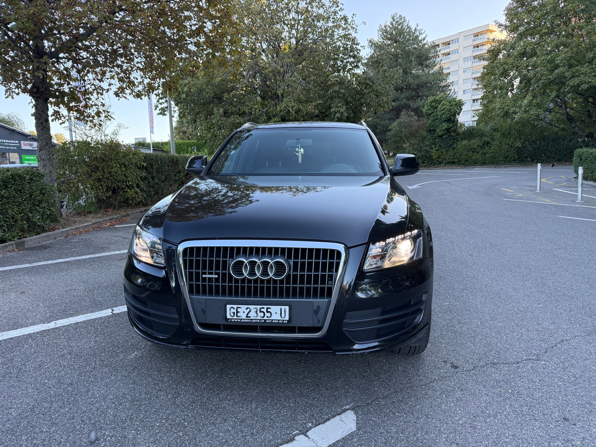 AUDI Q5 2.0 TFSI quattro S-Line-image-1