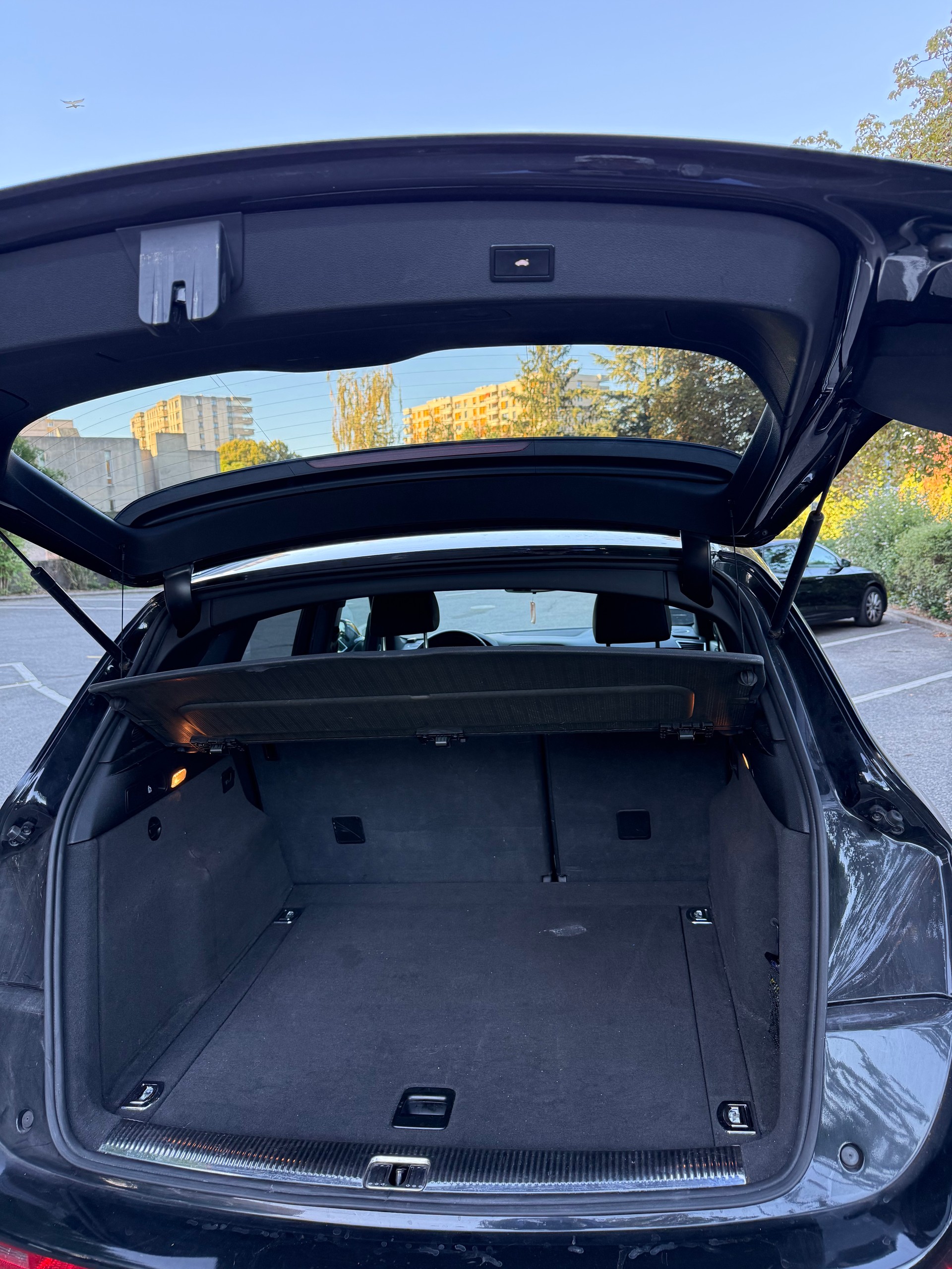 AUDI Q5 2.0 TFSI quattro S-Line-image-6