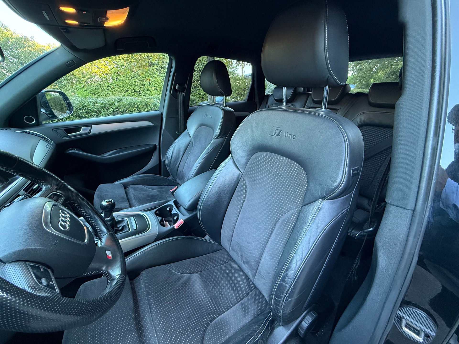 AUDI Q5 2.0 TFSI quattro S-Line-image-10