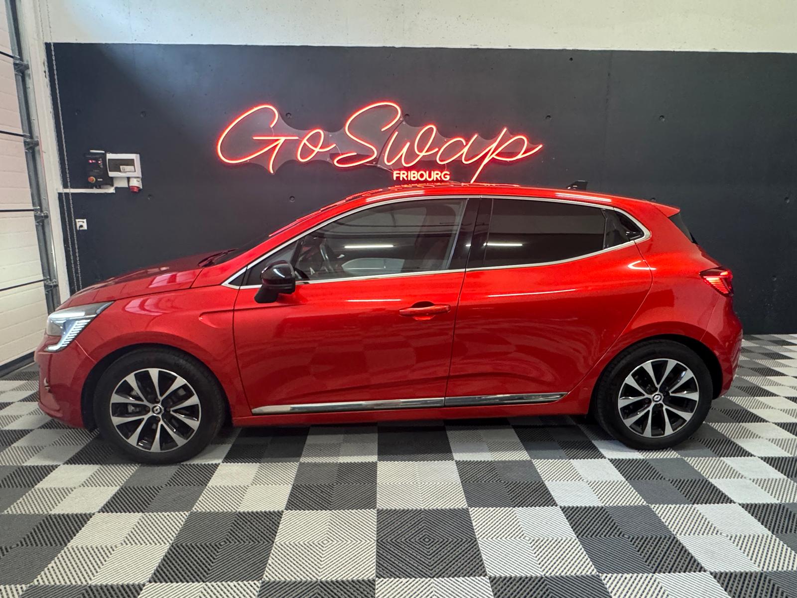RENAULT Clio 1.6 E-Tech Techno-image-2