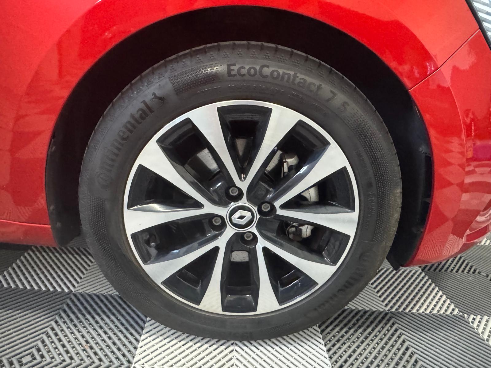 RENAULT Clio 1.6 E-Tech Techno-image-26