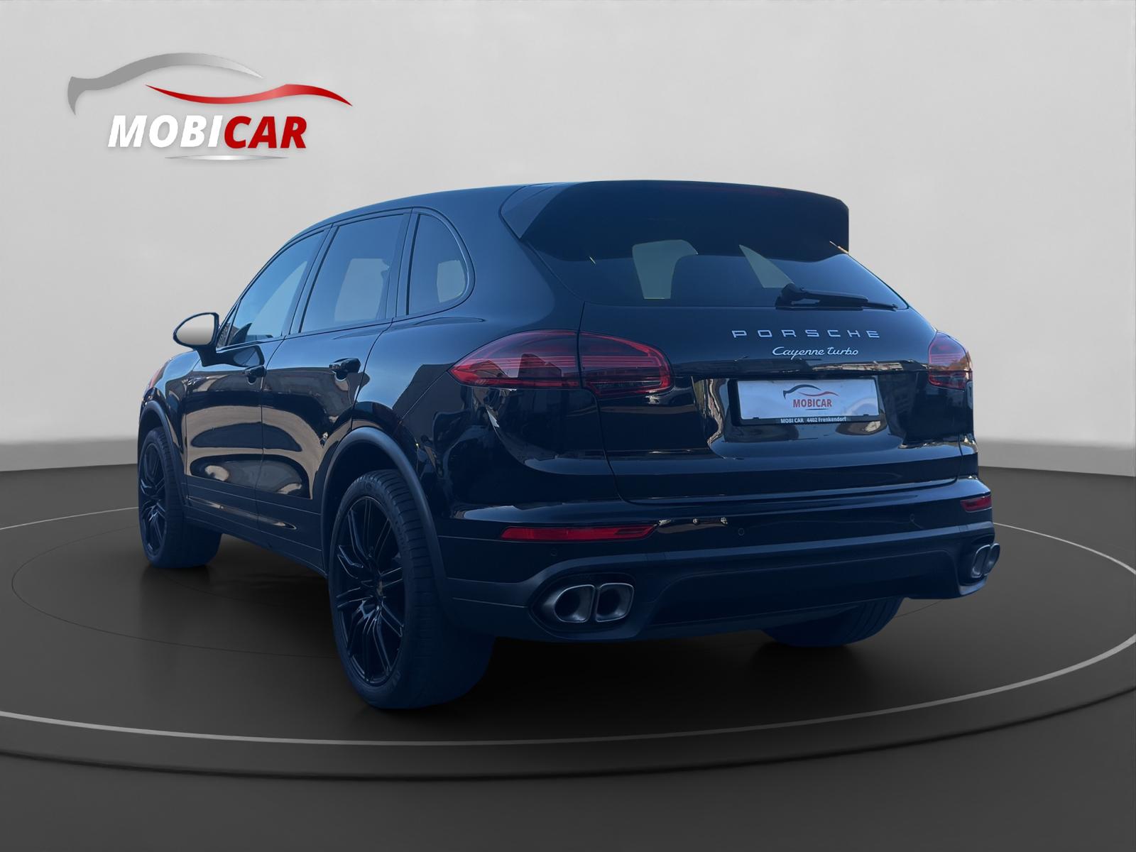 PORSCHE Cayenne Turbo-image-2