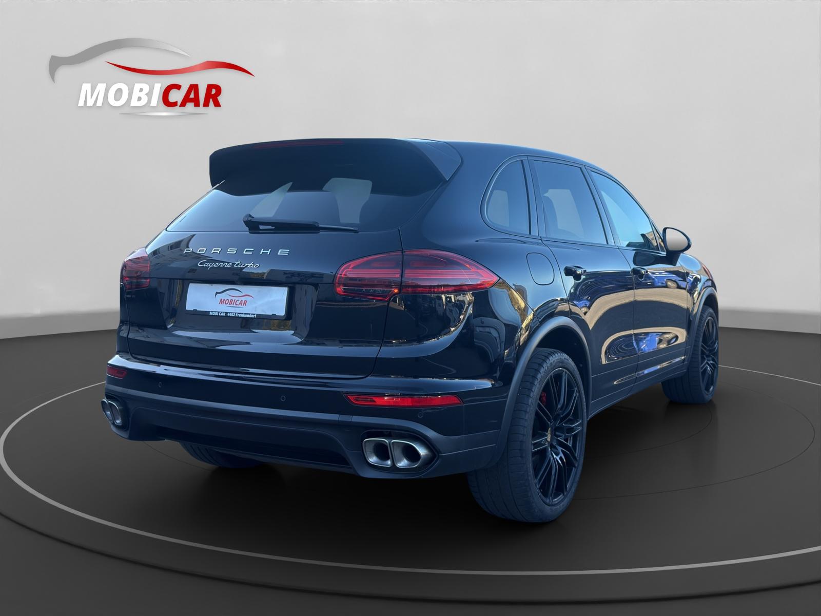 PORSCHE Cayenne Turbo-image-4