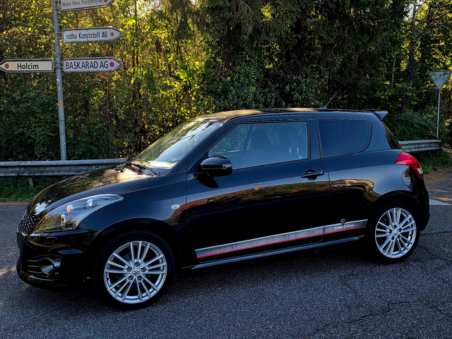 SUZUKI Swift 1.6i 16V Sport-image-2