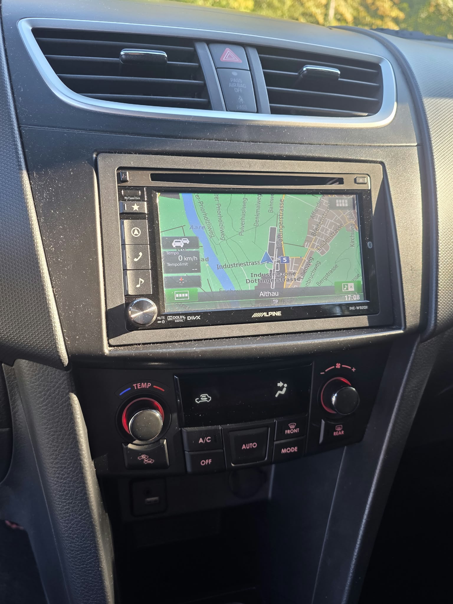 SUZUKI Swift 1.6i 16V Sport-image-13
