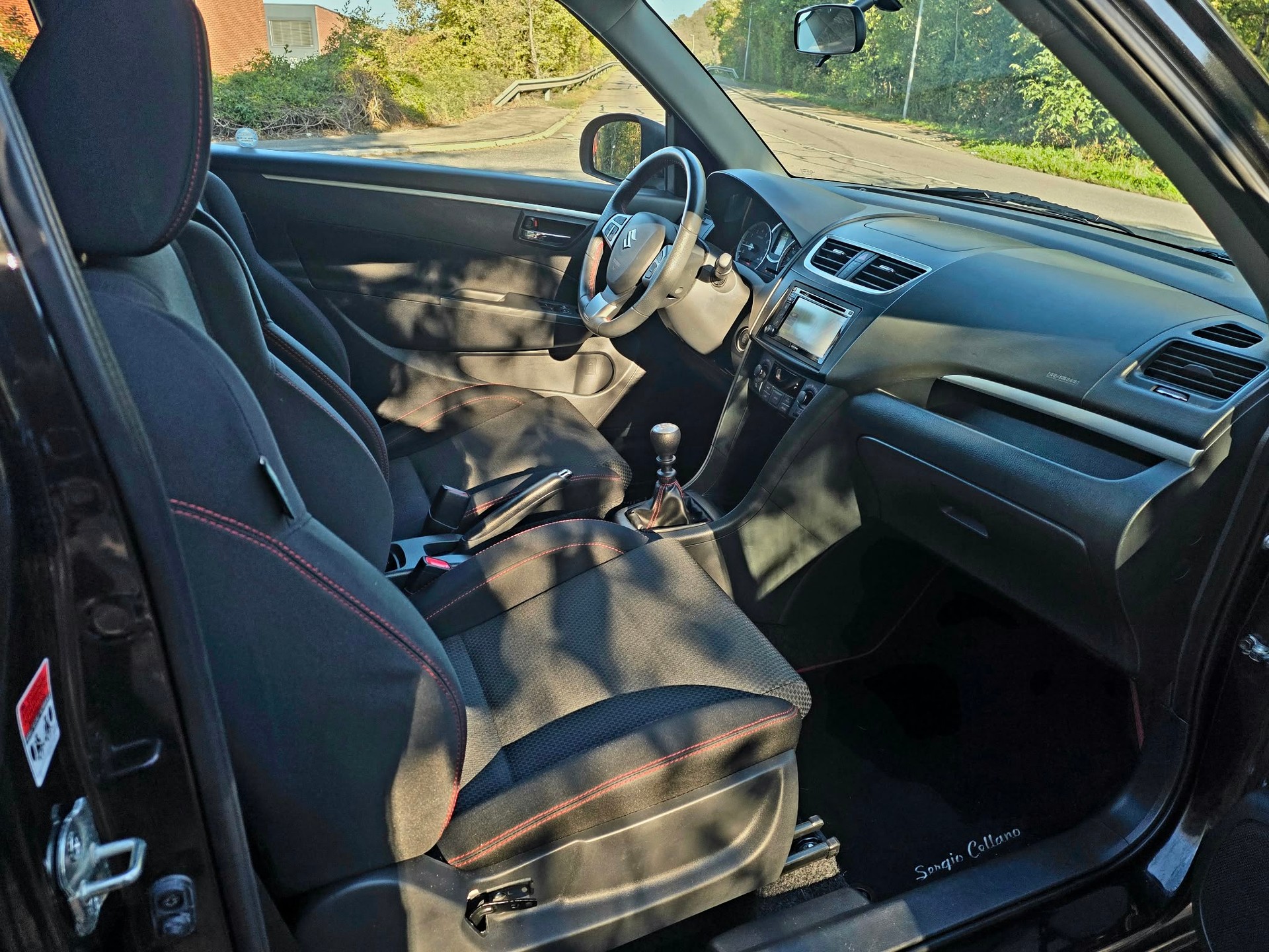 SUZUKI Swift 1.6i 16V Sport-image-9