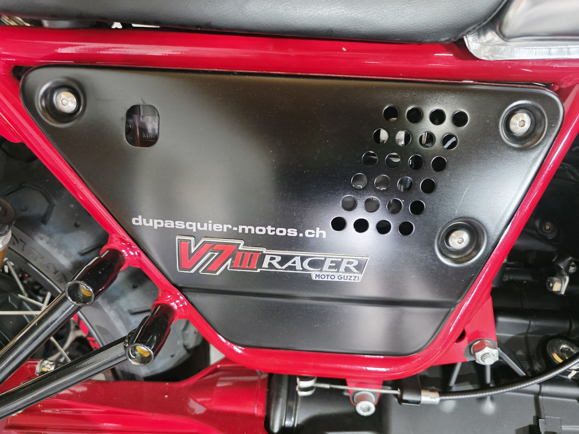 MOTO GUZZI V7 III Racer-image-4