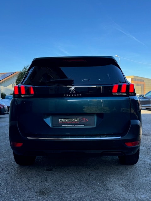 PEUGEOT 5008 1.2 Pure Tech Allure EAT8-image-5