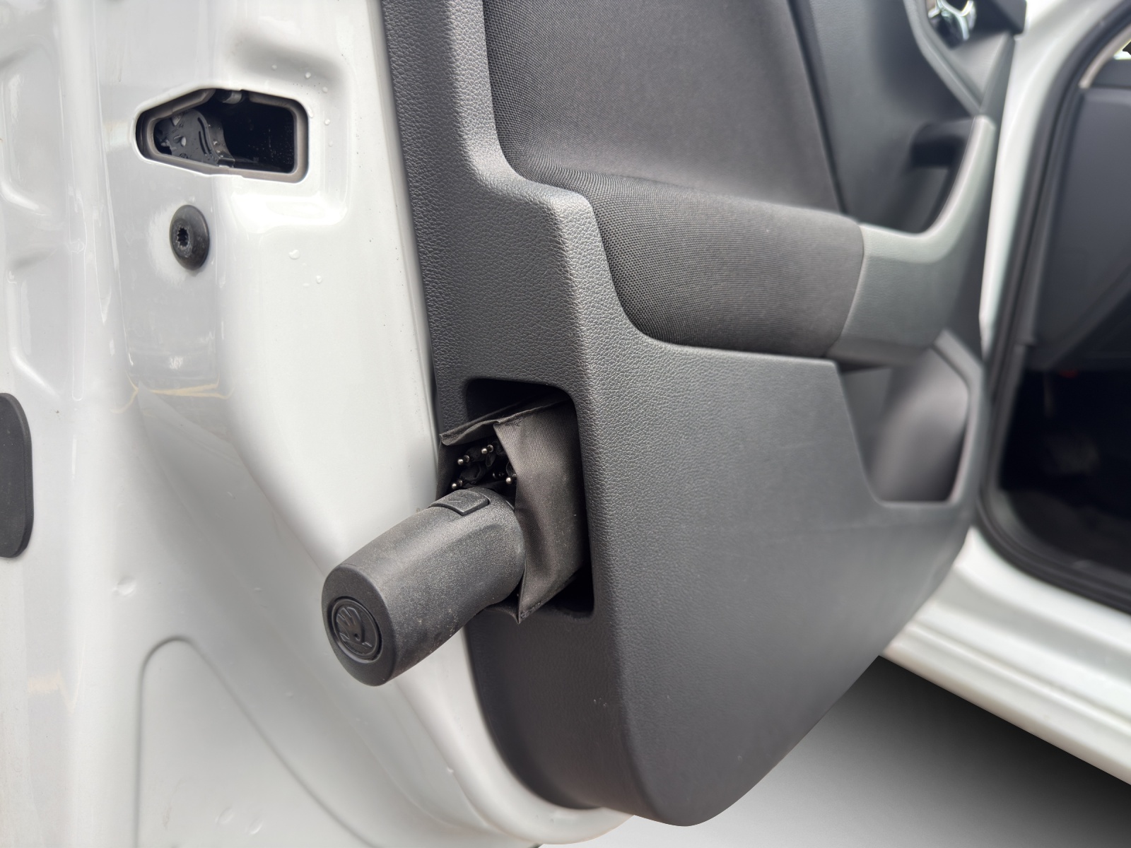 SKODA Kamiq 1.0 TSI Ambition DSG-image-13