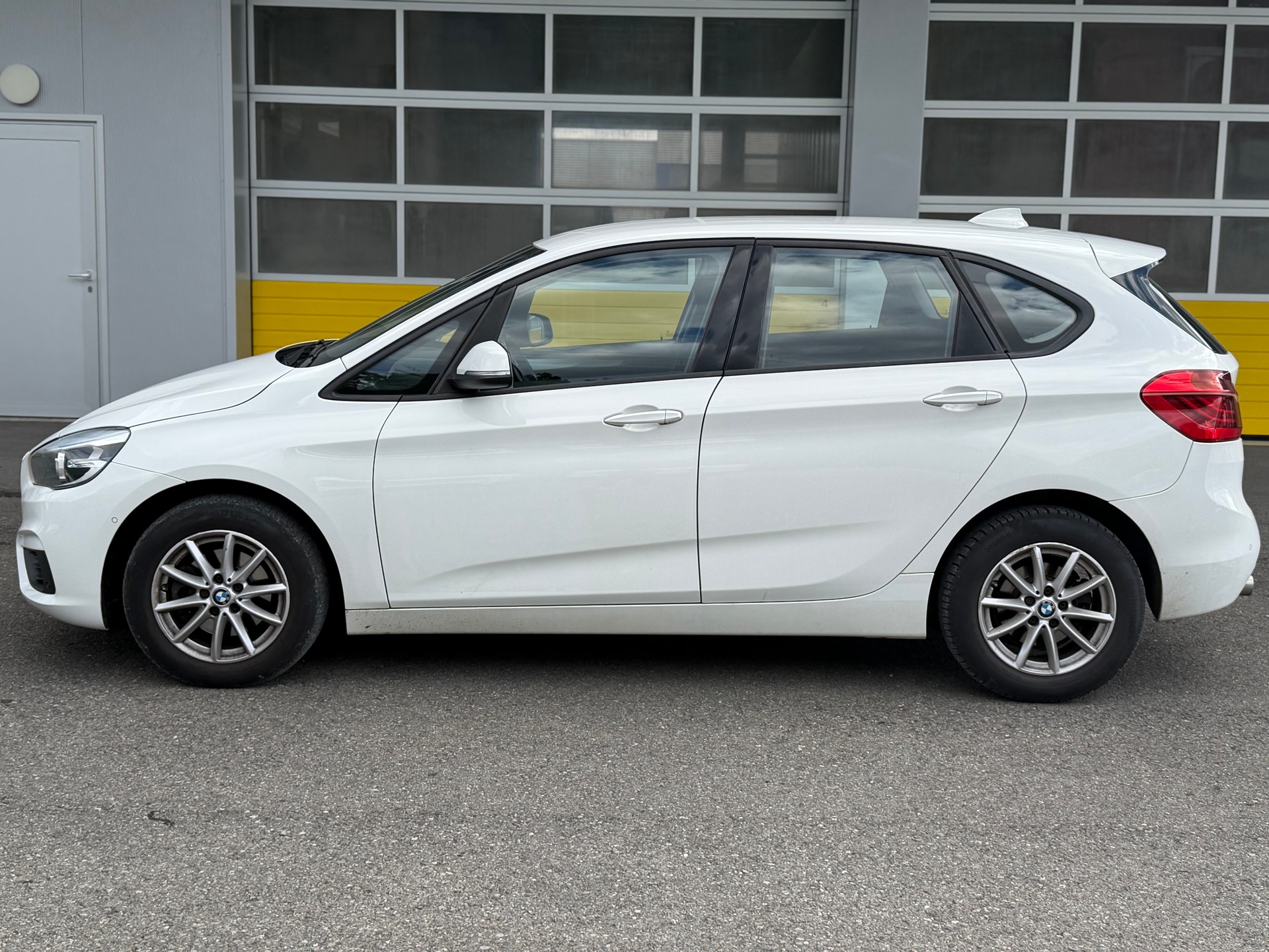 BMW 216d Active Tourer Steptronic-image-6
