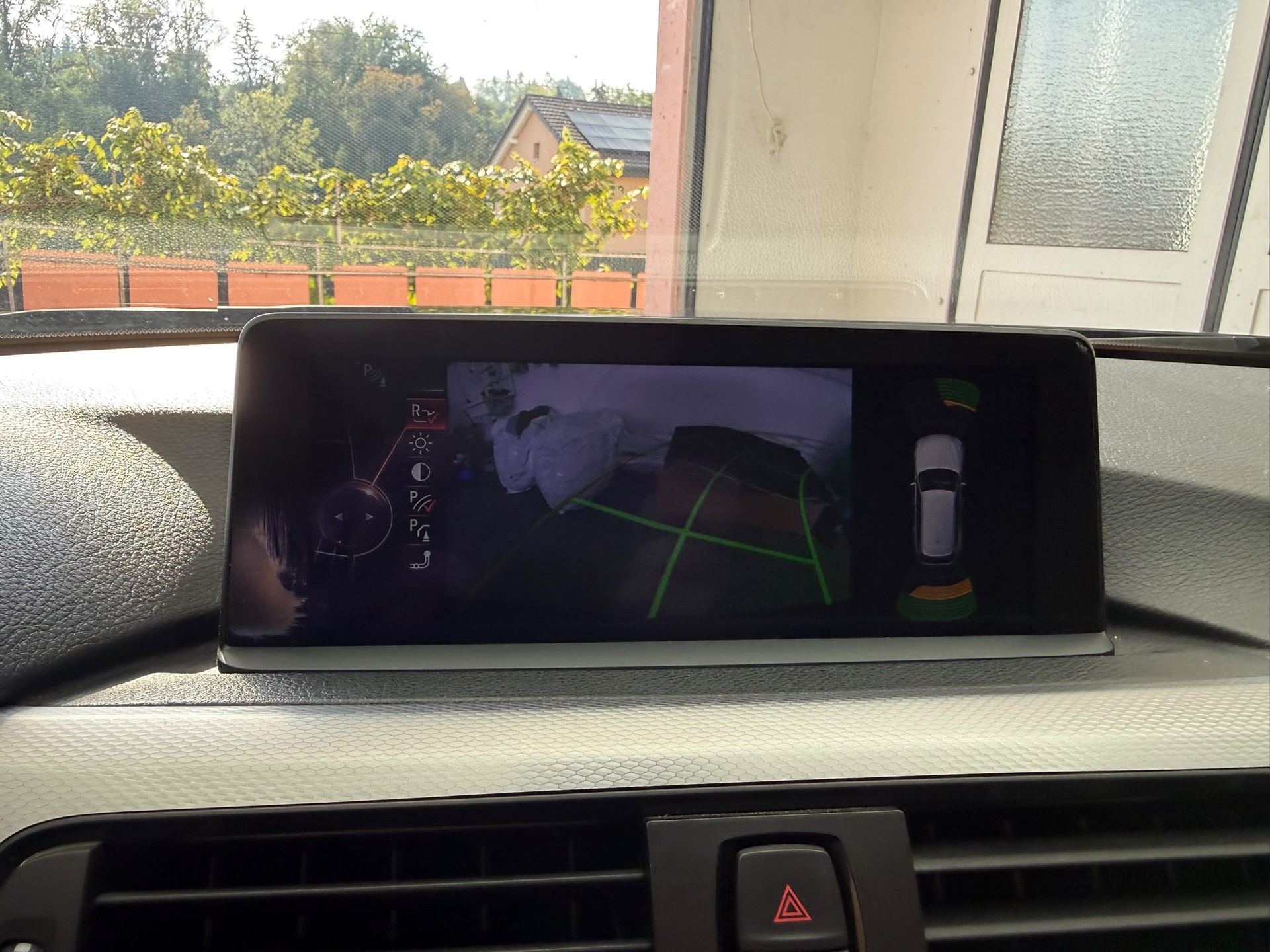 BMW 330d Touring Steptronic M-Sportpaket-image-13