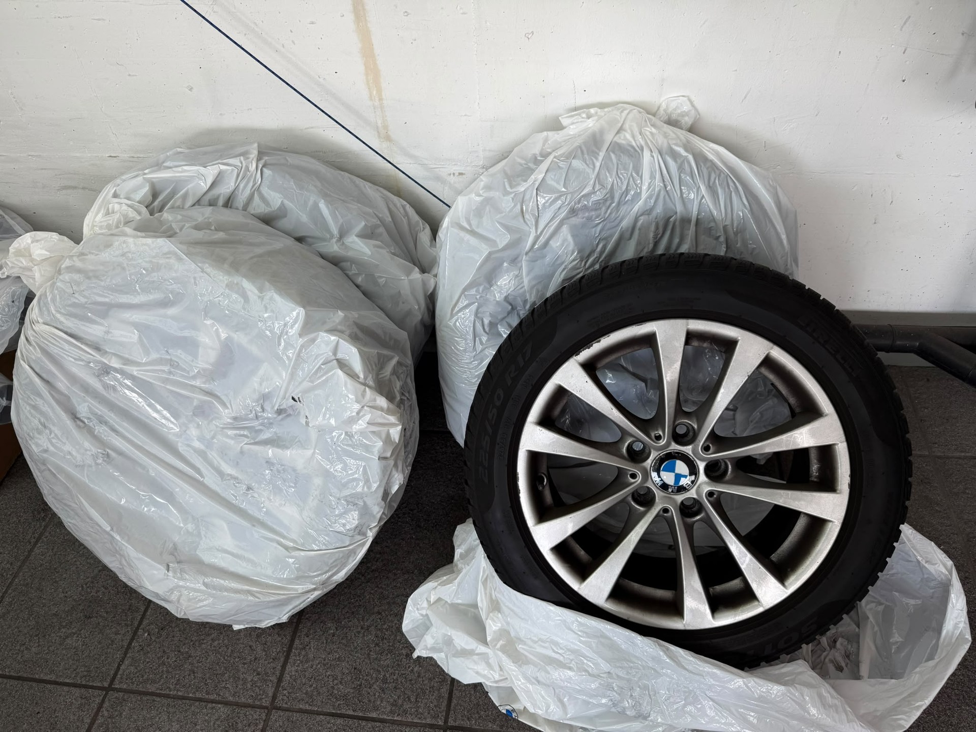 BMW 330d Touring Steptronic M-Sportpaket-image-14