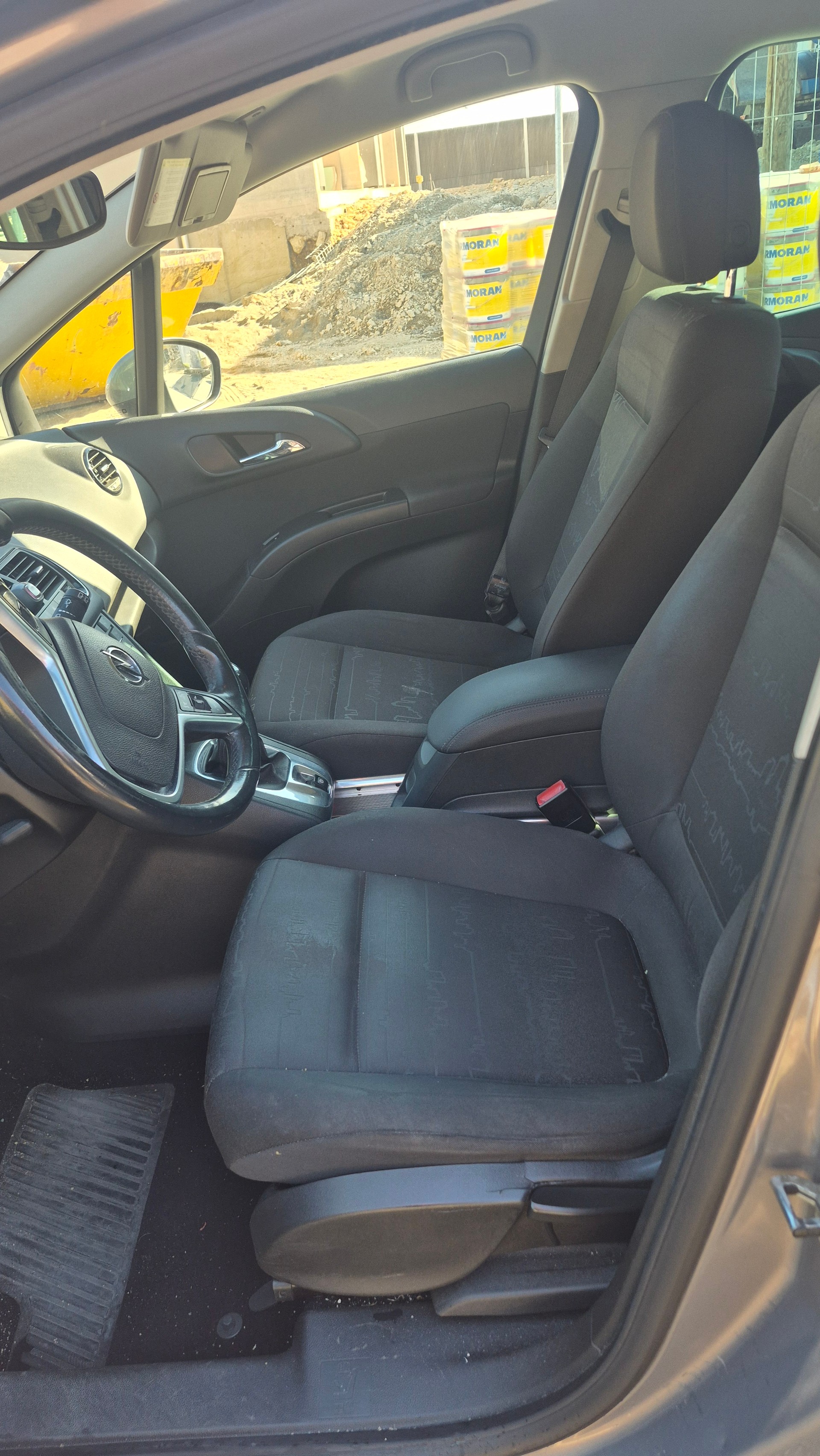OPEL Meriva 1.4 Turbo Cosmo-image-8
