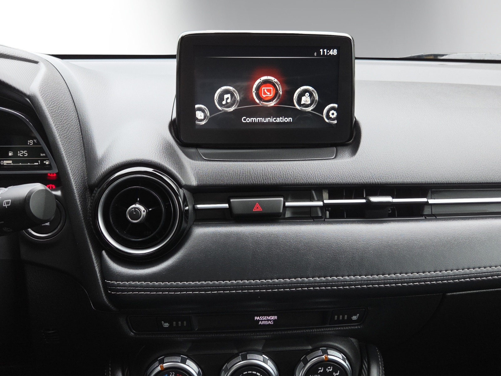 MAZDA 2 G 90 Revolution-image-11