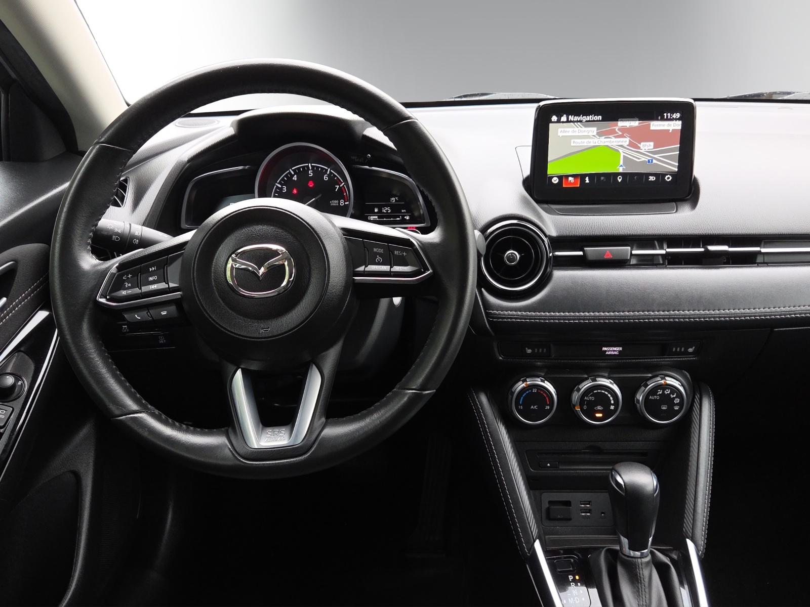 MAZDA 2 G 90 Revolution-image-8