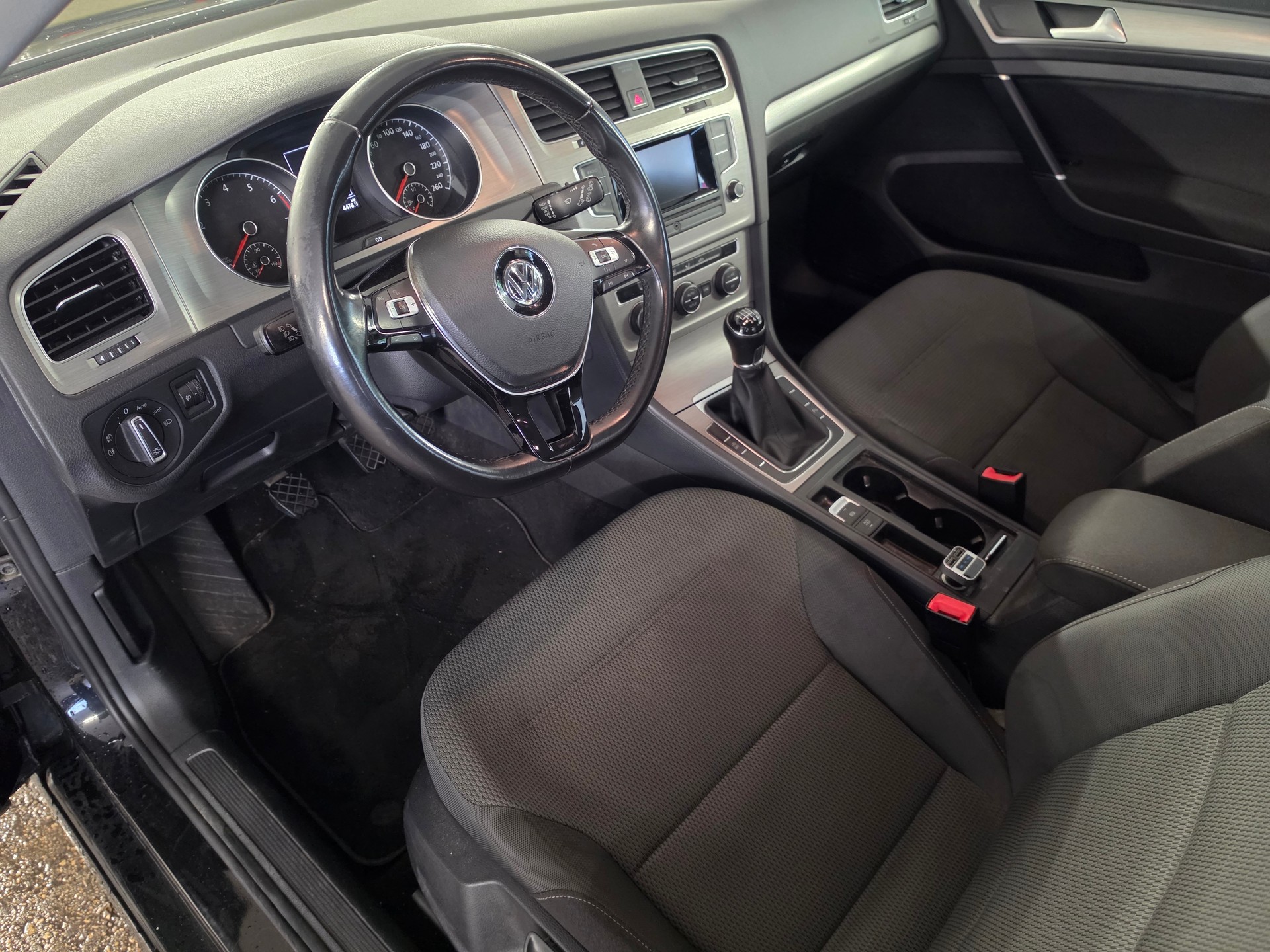 VW Golf 1.2 TSI Comfortline-image-9