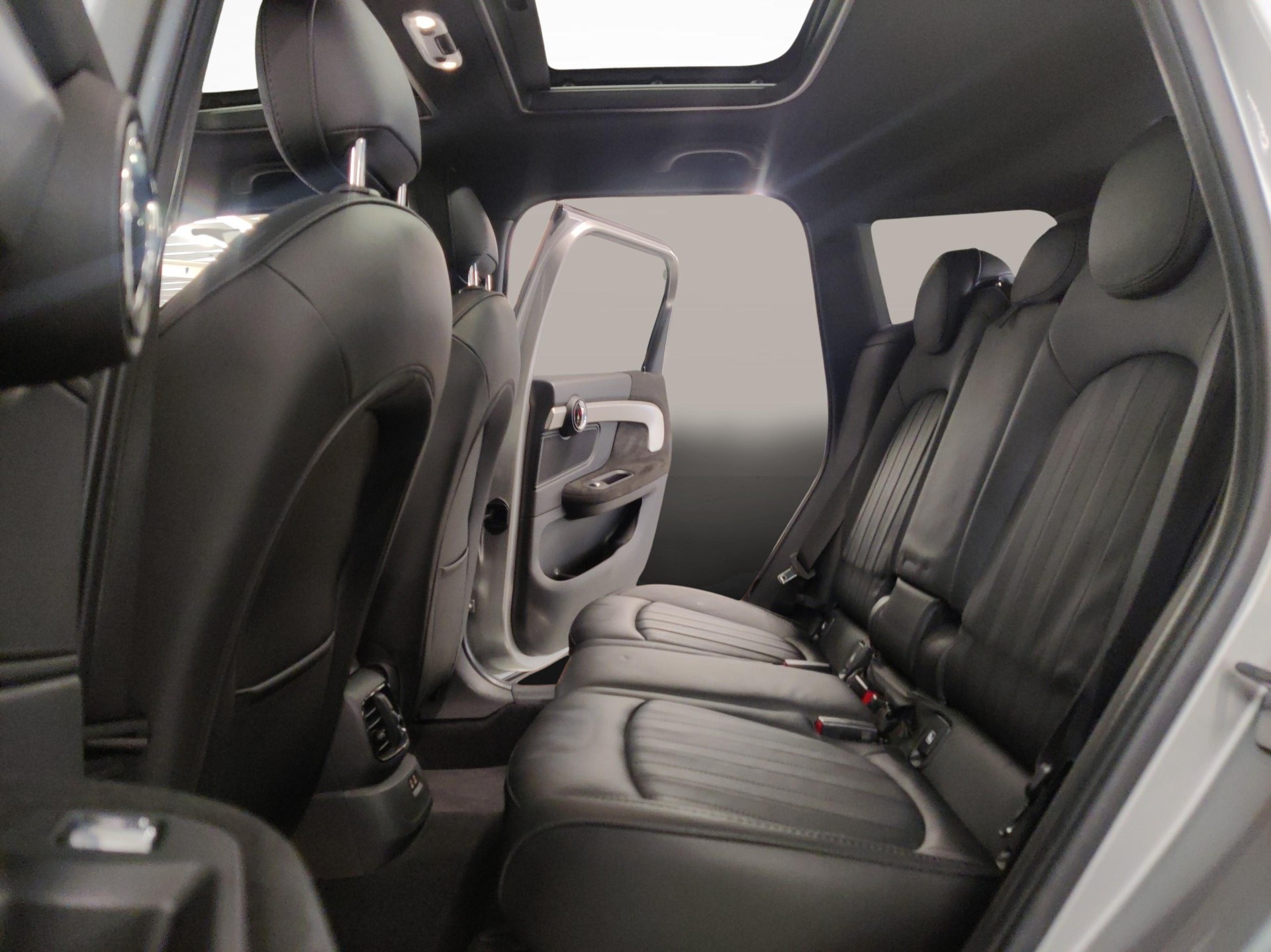 MINI Countryman F60 1.5i Cooper ALL4-image-13