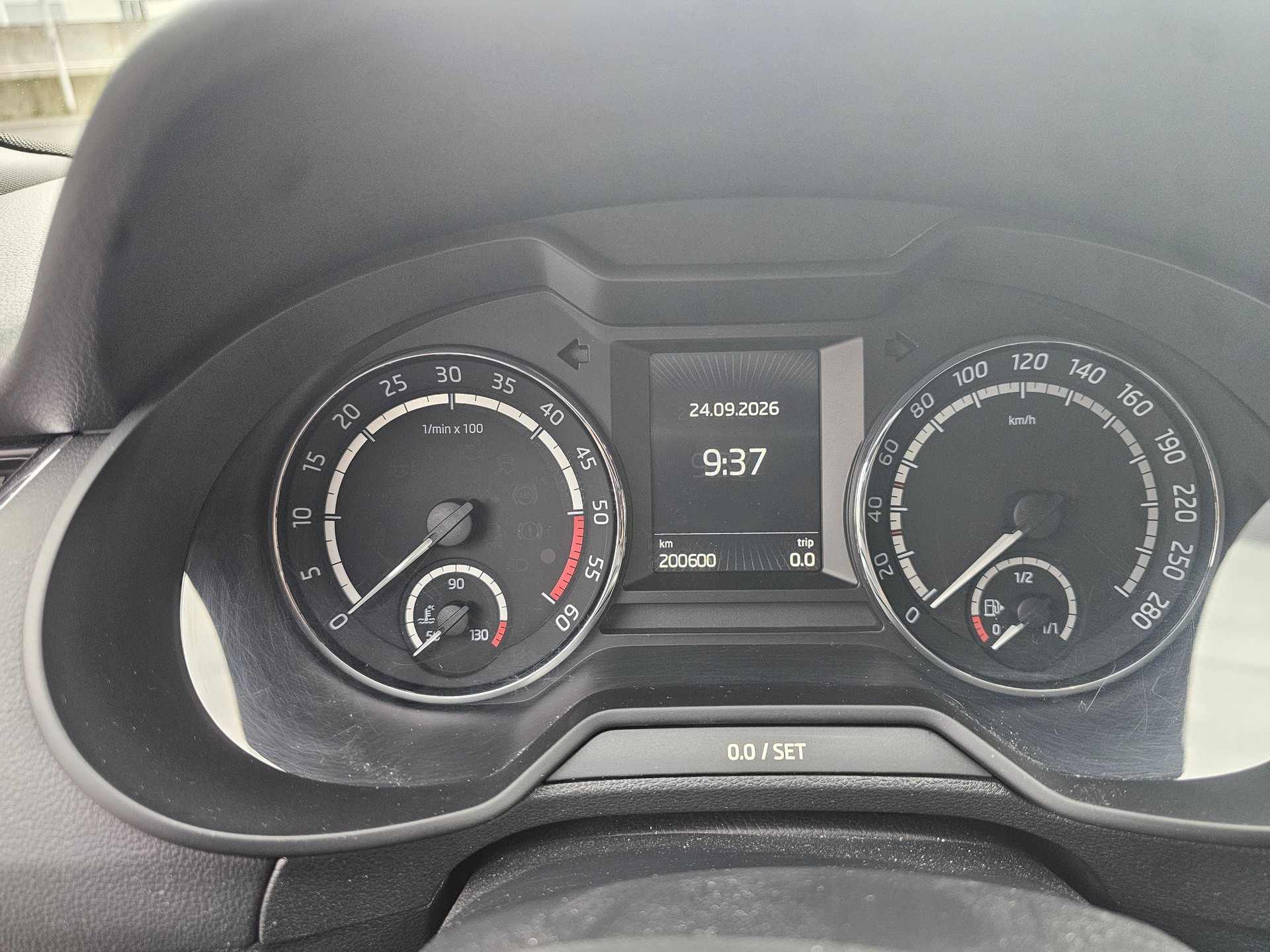 SKODA Octavia Combi 2.0 TDI RS DSG-image-12