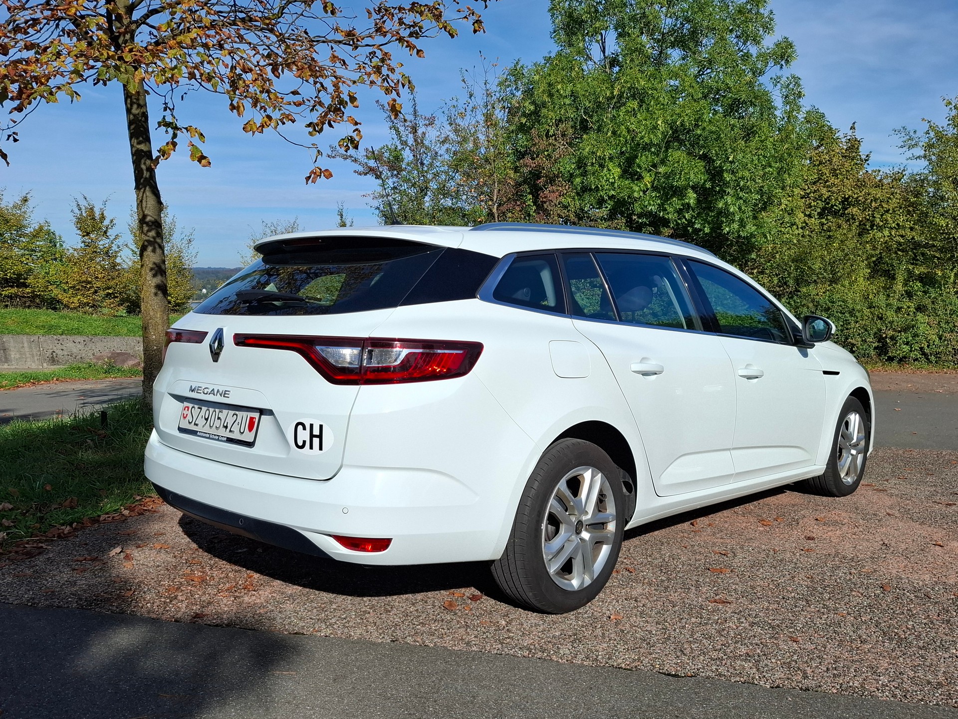RENAULT Mégane Grandtour 1.5 dCi Business EDC-image-4