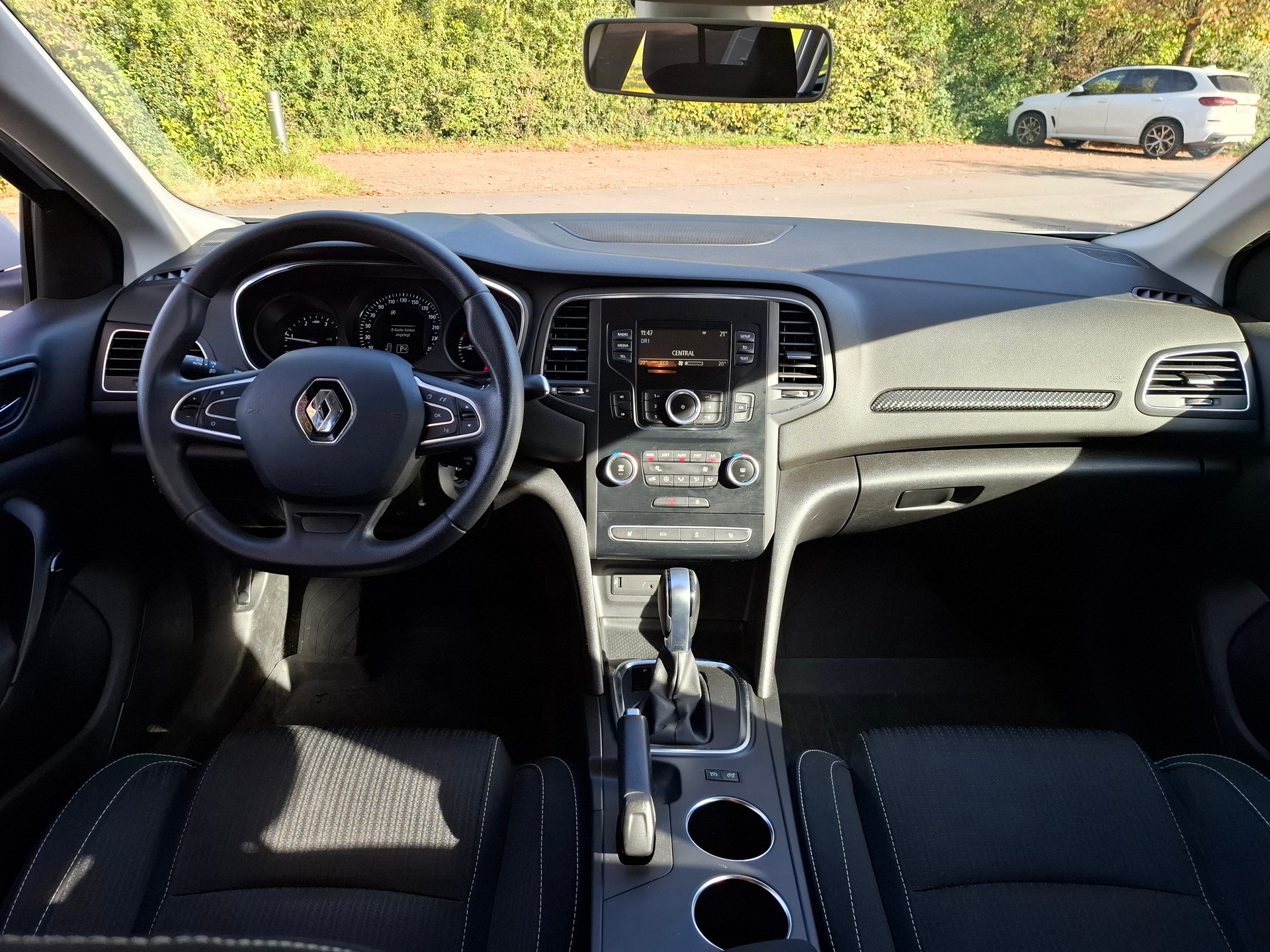 RENAULT Mégane Grandtour 1.5 dCi Business EDC-image-9