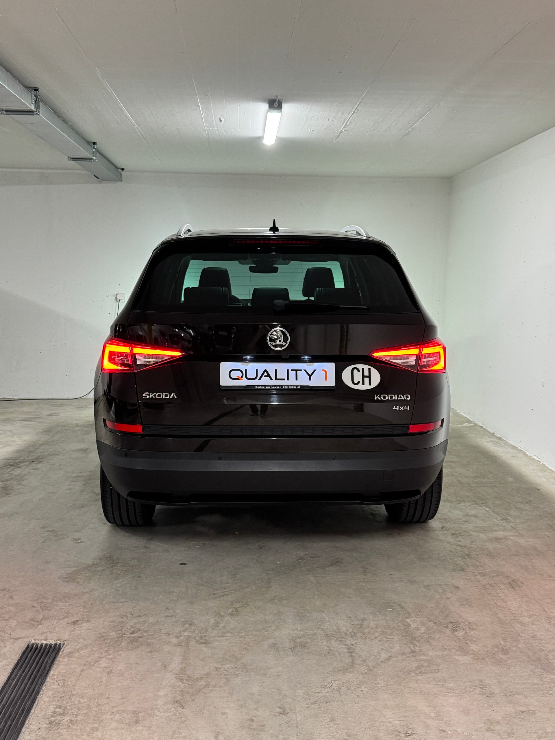 SKODA Kodiaq 2.0 TSI Style DSG 4x4 *AHK* *Erste Hand*-image-3