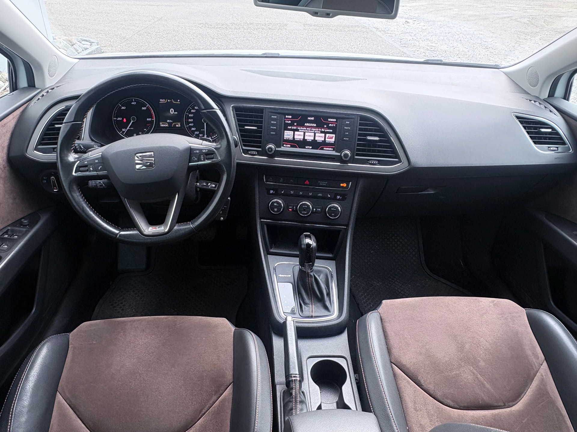 SEAT Leon ST 2.0 TDI X-Perience 4Drive DSG Neue MFK-image-6
