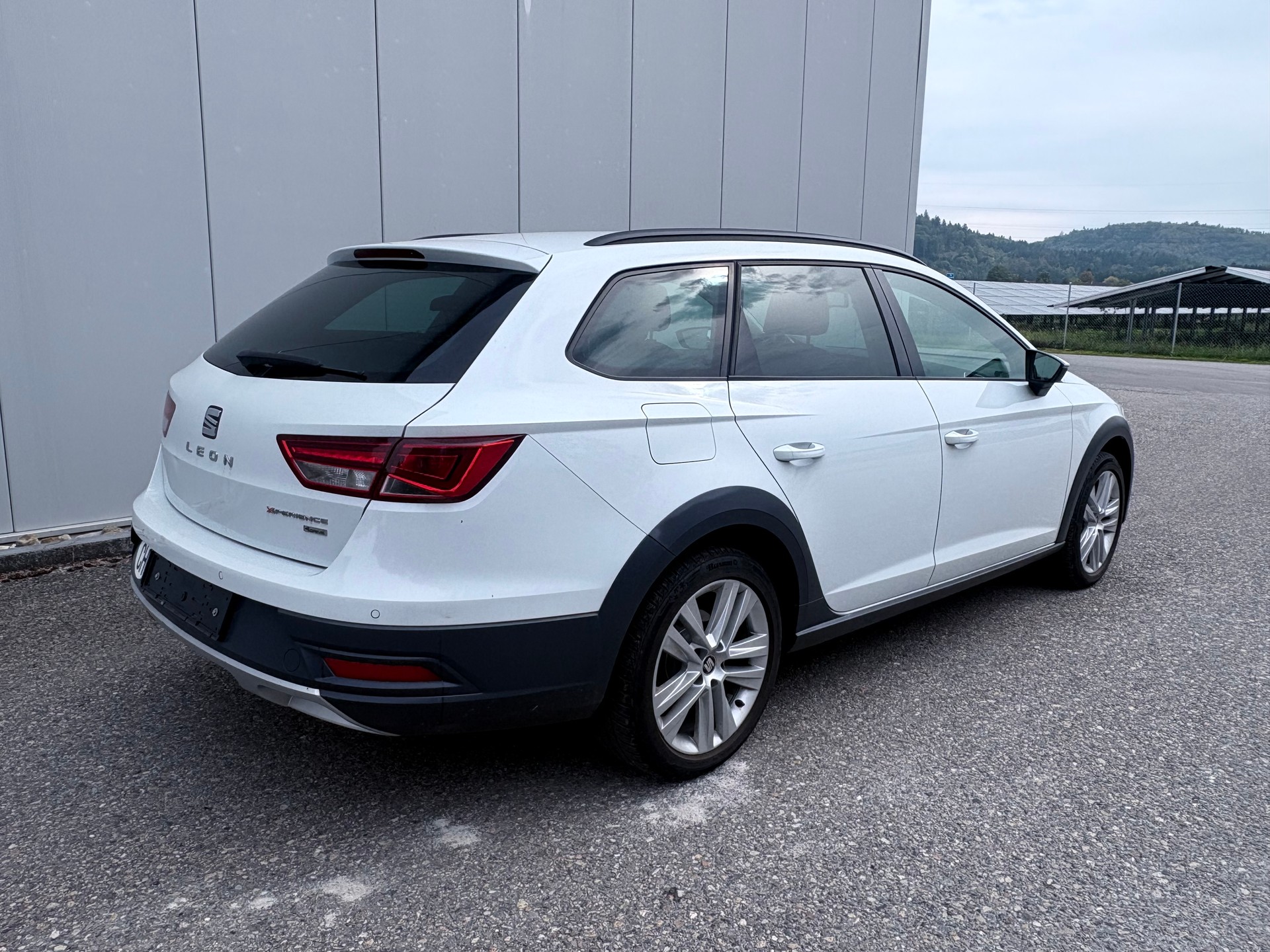 SEAT Leon ST 2.0 TDI X-Perience 4Drive DSG Neue MFK-image-5