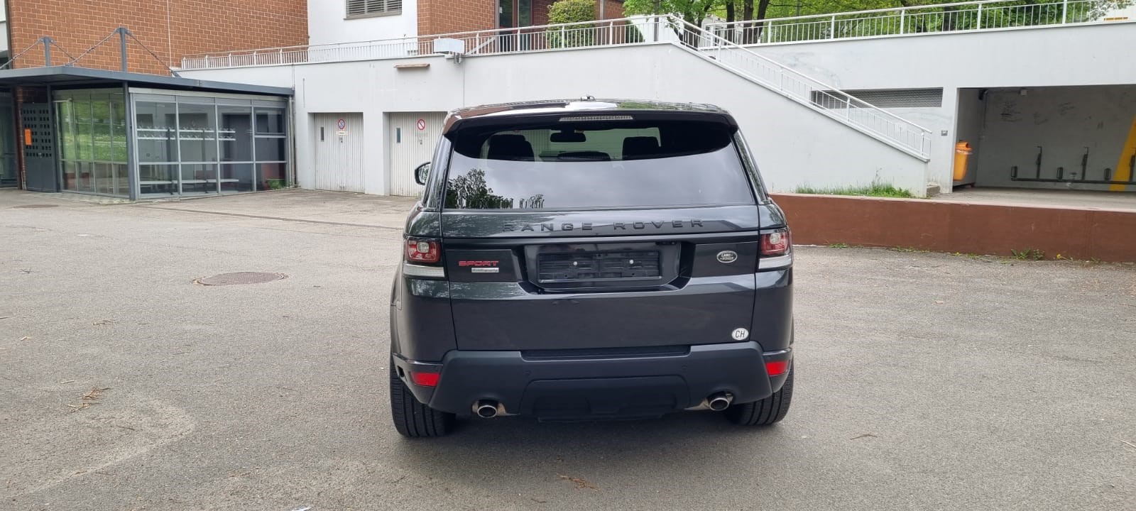 LAND ROVER Range Rover Sport 3.0 SDV6 SE Automatic-image-1