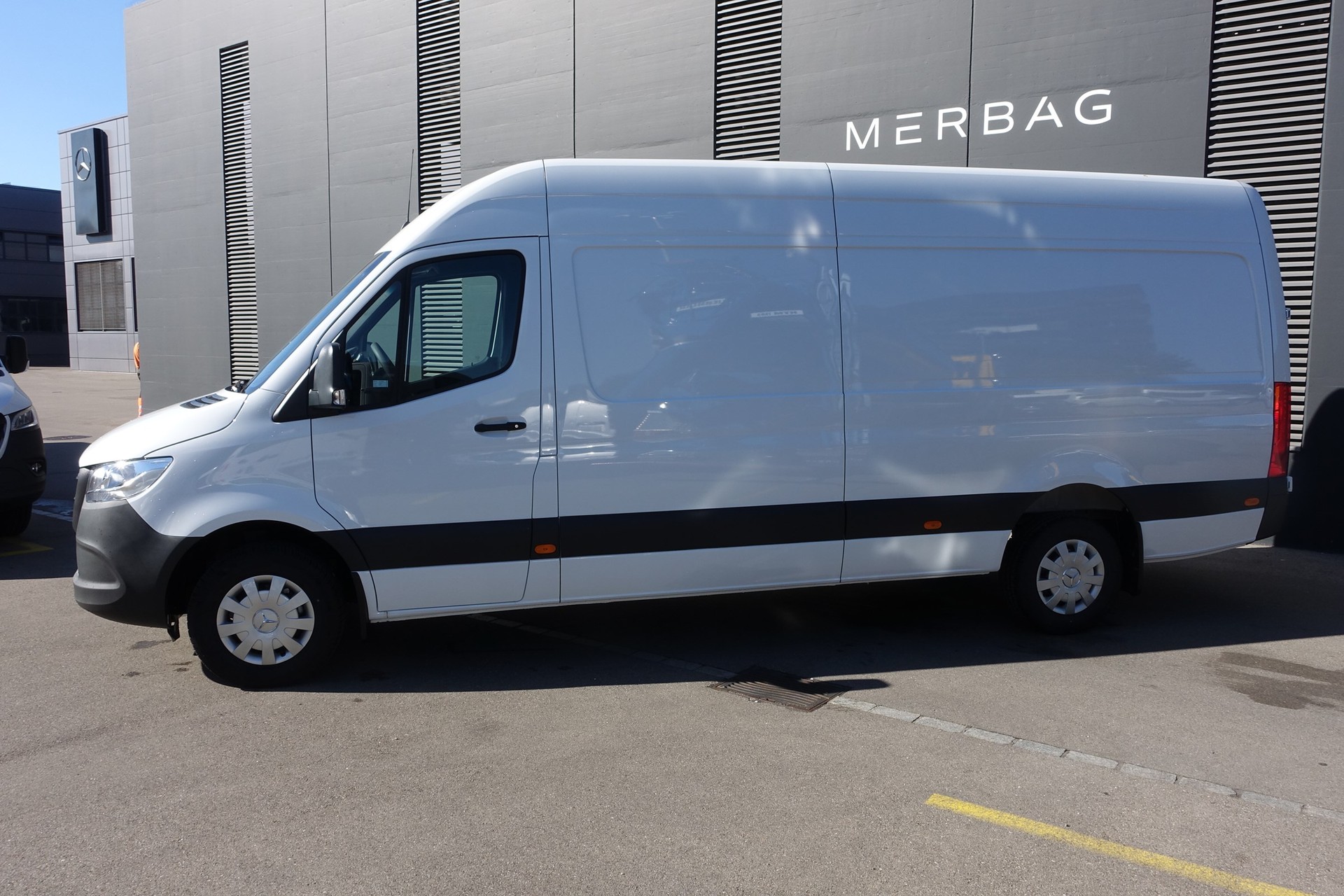 MERCEDES-BENZ Sprinter 319 CDI Lang 9G-TRONIC-image-2