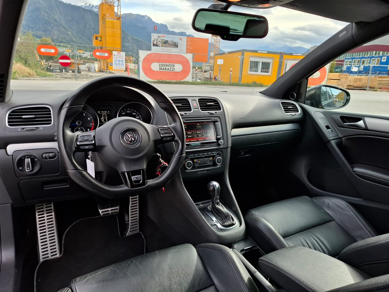 VW Golf 2.0 TSI R 4Motion DSG-image-6